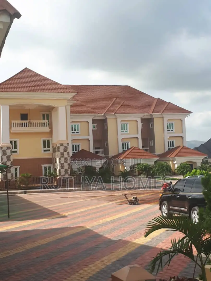 35 Bedroom Luxury Hotel in Guzape in Guzape District