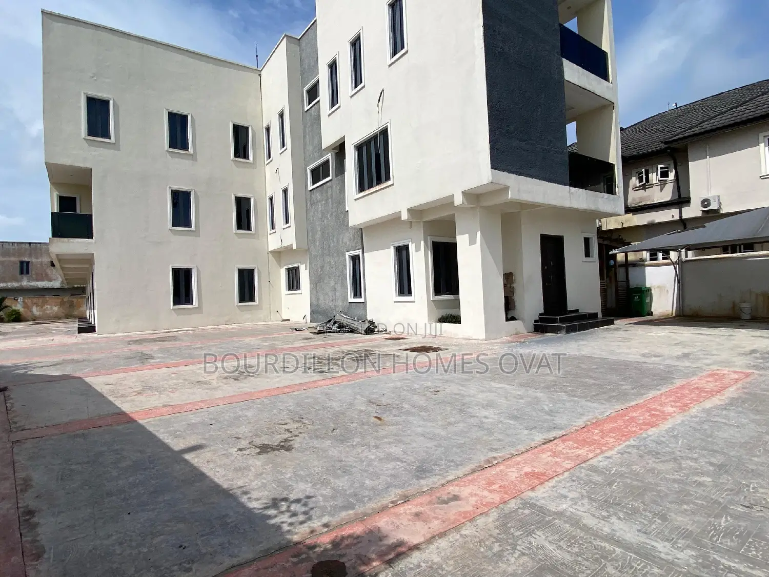 4bdrm Duplex in Sangotedo for sale in Sangotedo