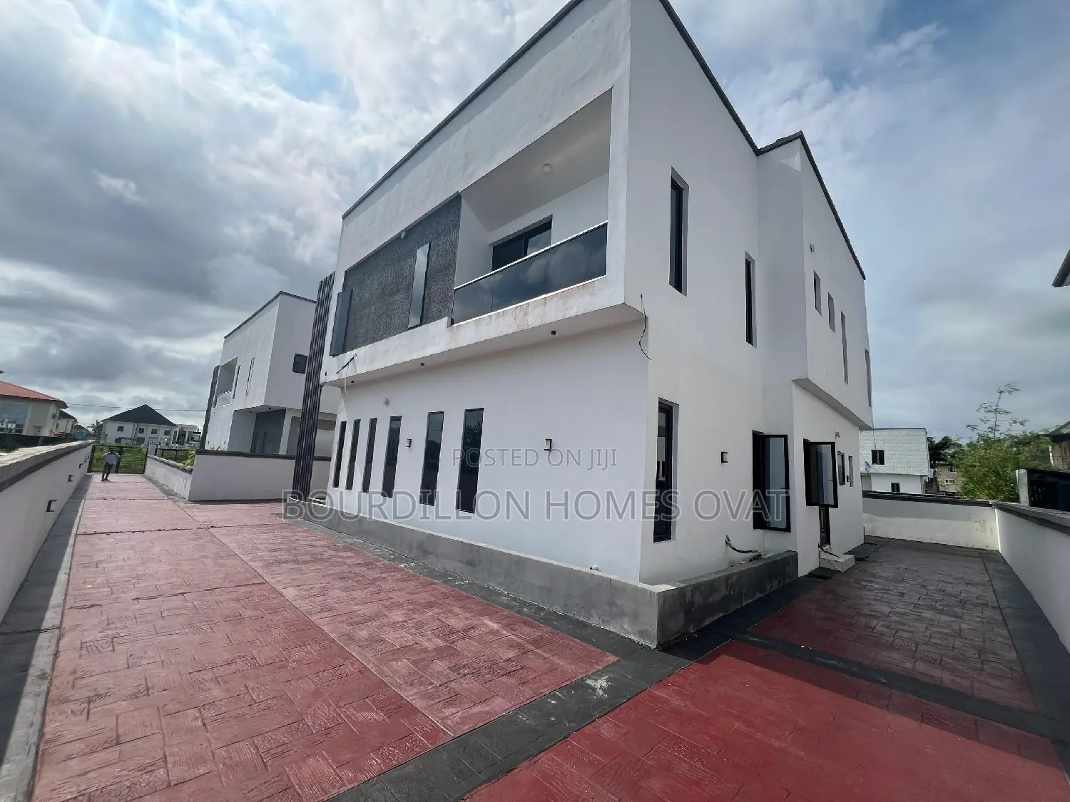 5bdrm Duplex in Sangotedo for sale in Sangotedo