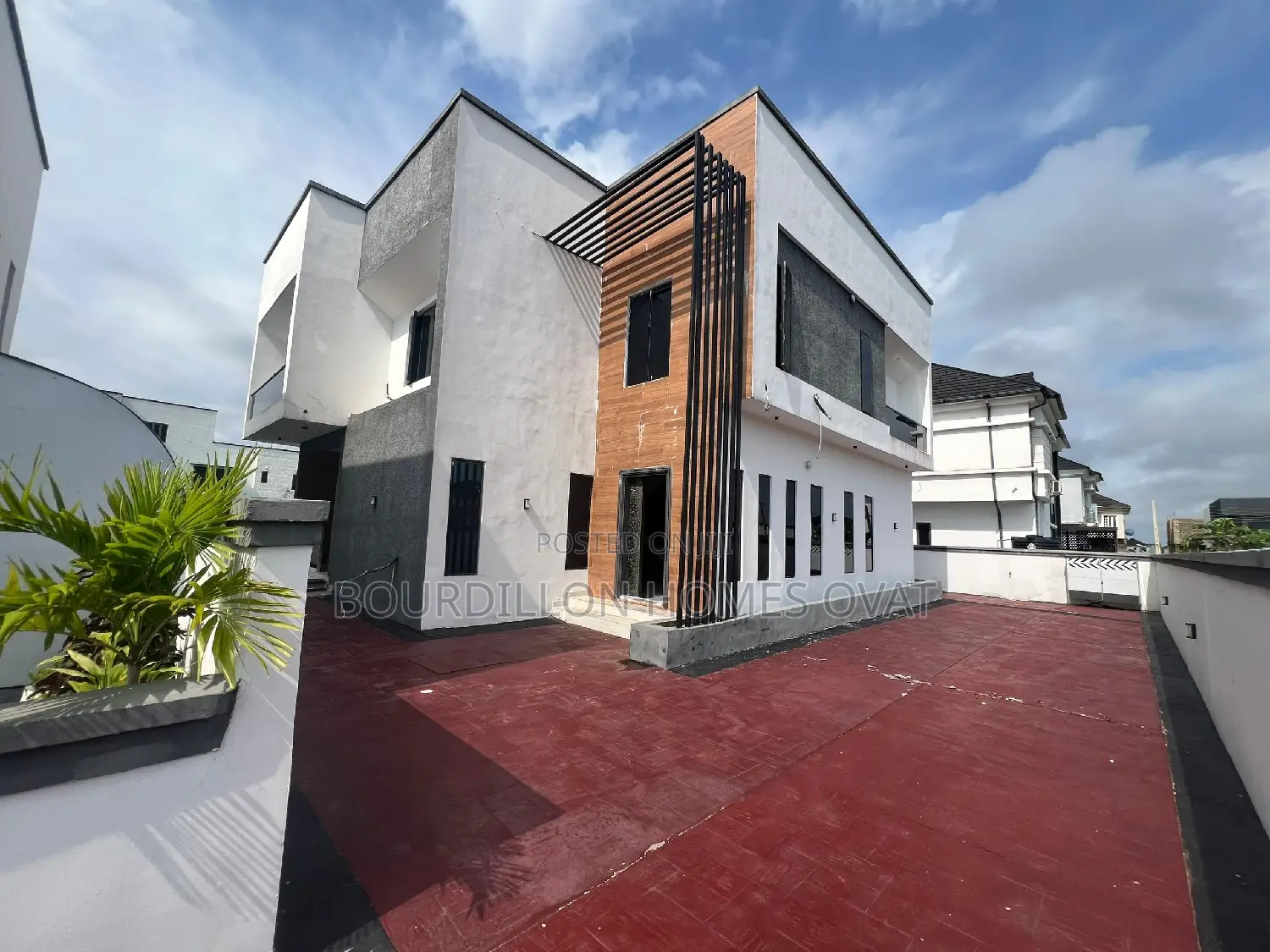 5bdrm Duplex in Sangotedo for sale in Sangotedo