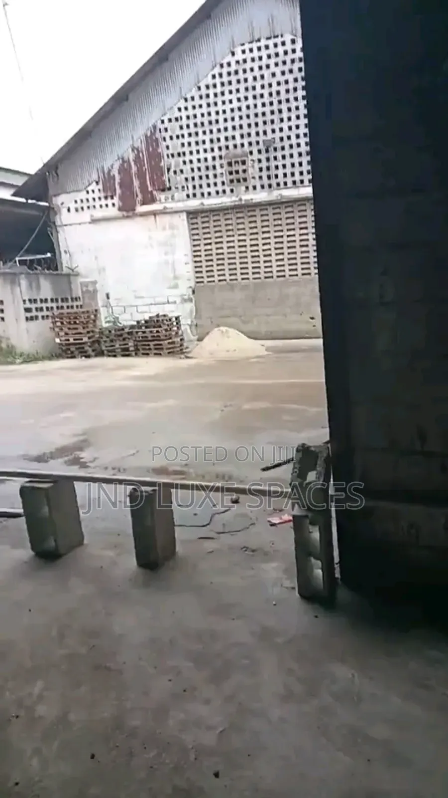 780 SQM Warehouse Self Compound in Oba Akran