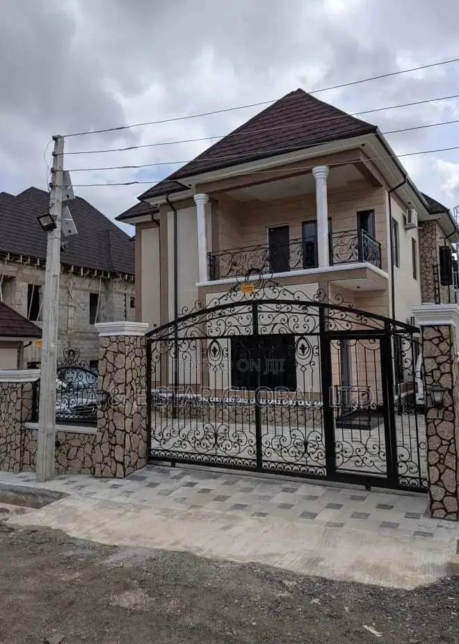 Furnished 6bdrm Duplex in Summit Estate, FHA for sale in FHA
