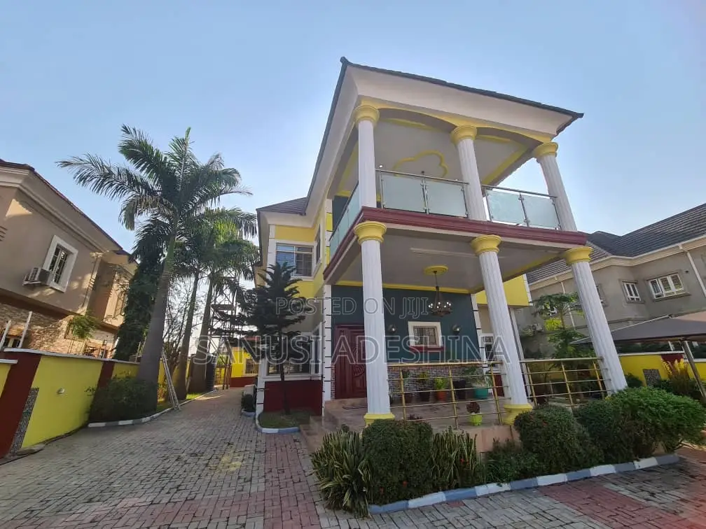 6bdrm House in Gwarimpa Estate,Fct for sale in Abuja (FCT)