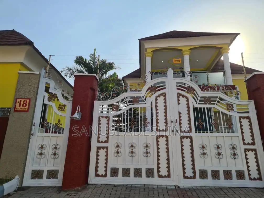 6bdrm House in Gwarimpa Estate,Fct for sale in Abuja (FCT)