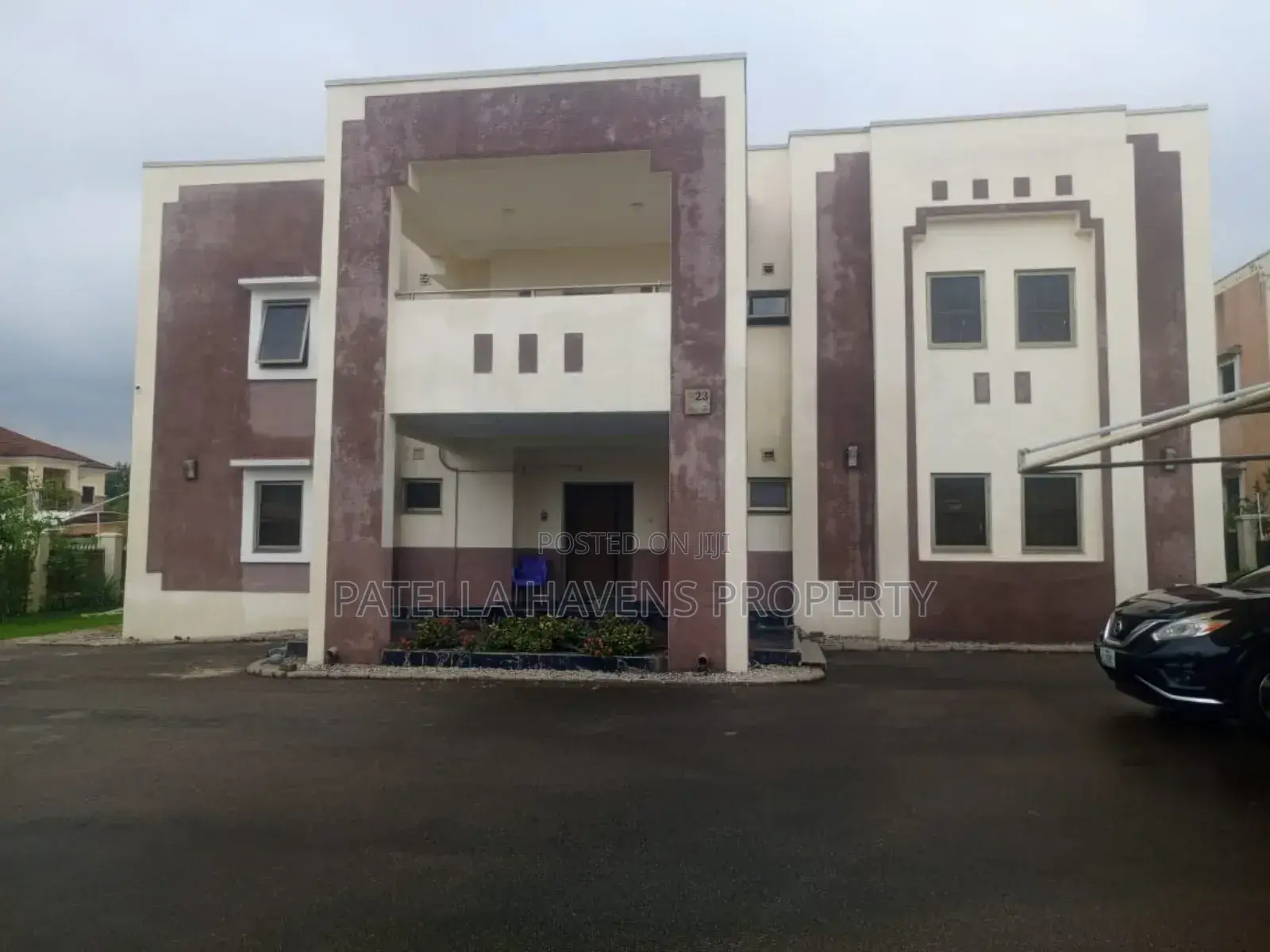 5bdrm Duplex in Kado for sale in Kado