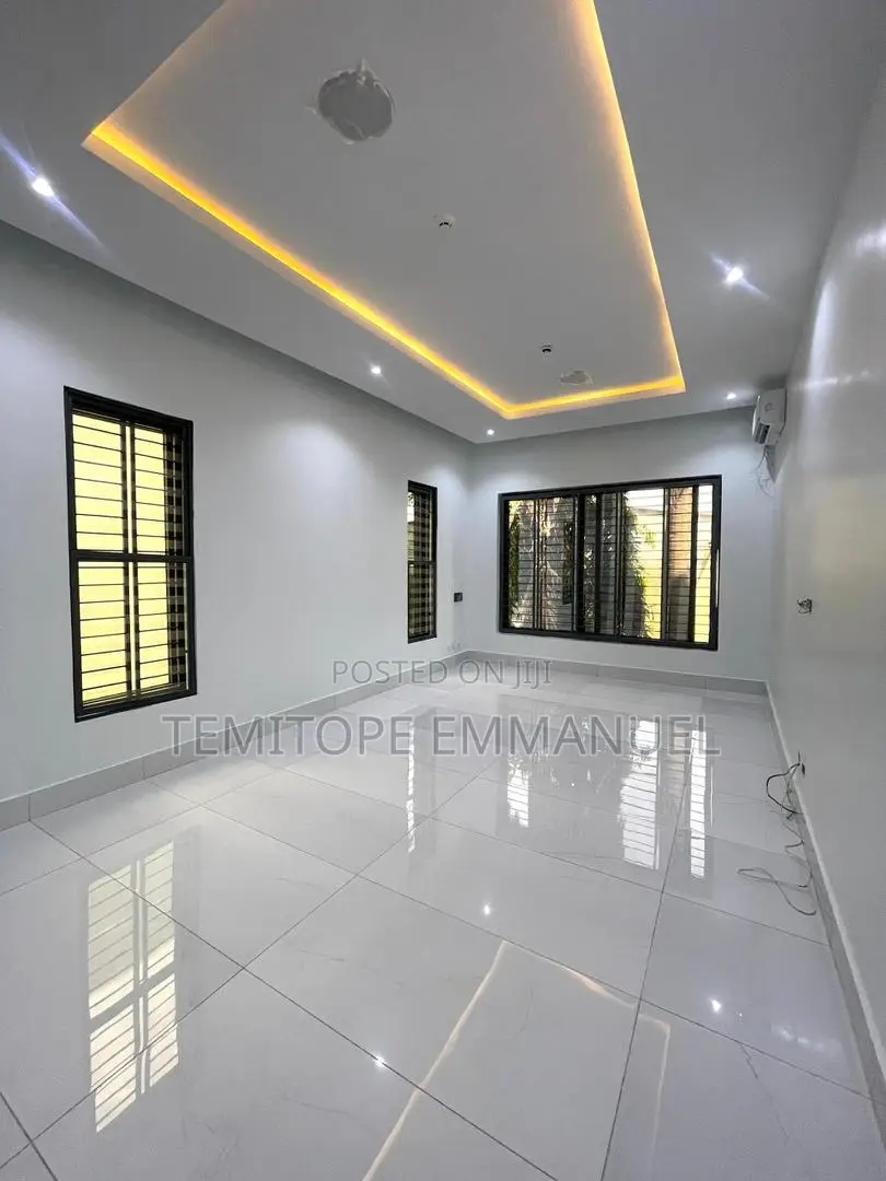 Furnished 5bdrm House in Lekki Phase 1, Lagos for sale in Lekki Phase 1