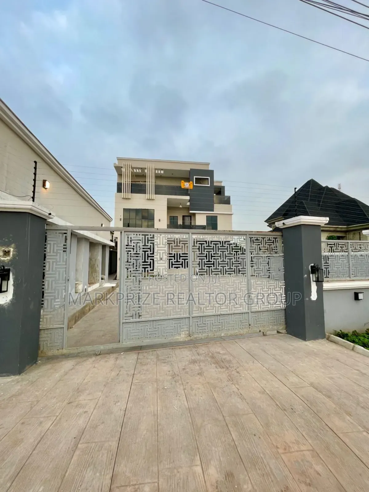 Furnished 5bdrm Duplex in Kolapo Ishola Gra L, Ibadan for sale in Ibadan