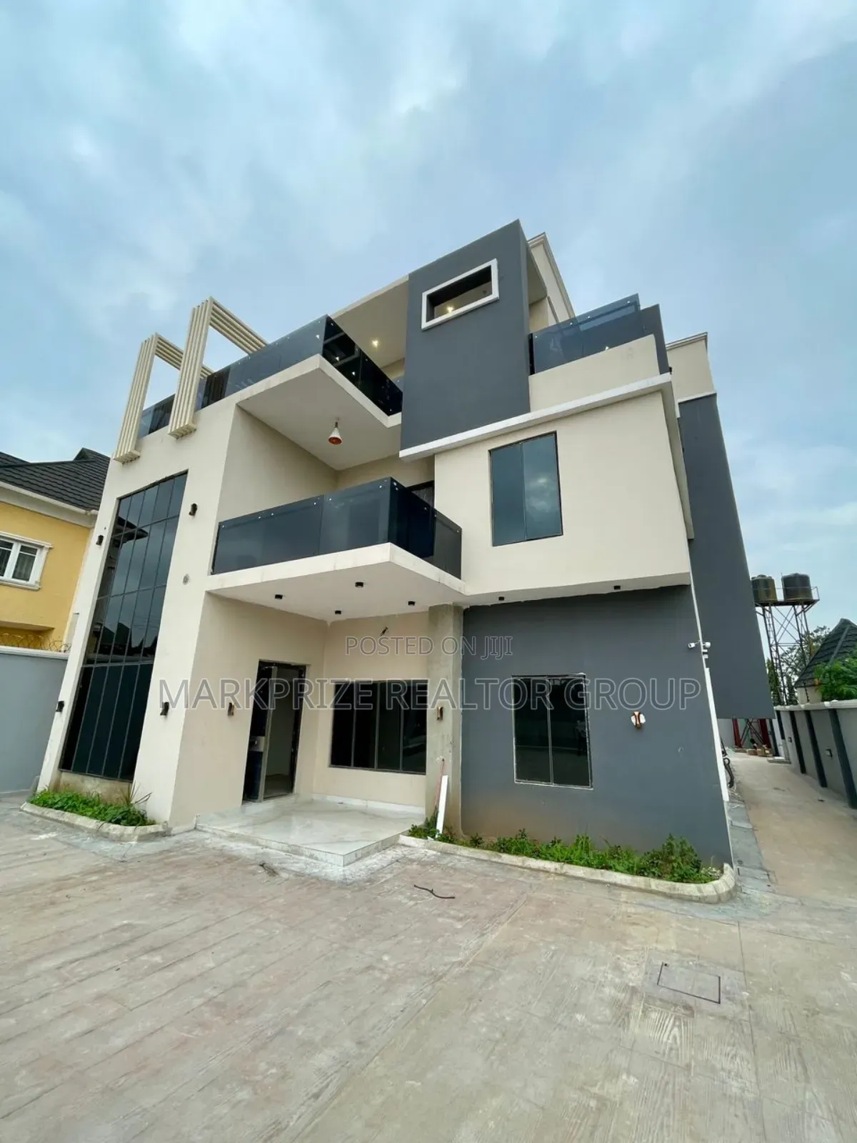 Furnished 5bdrm Duplex in Kolapo Ishola Gra L, Ibadan for sale in Ibadan