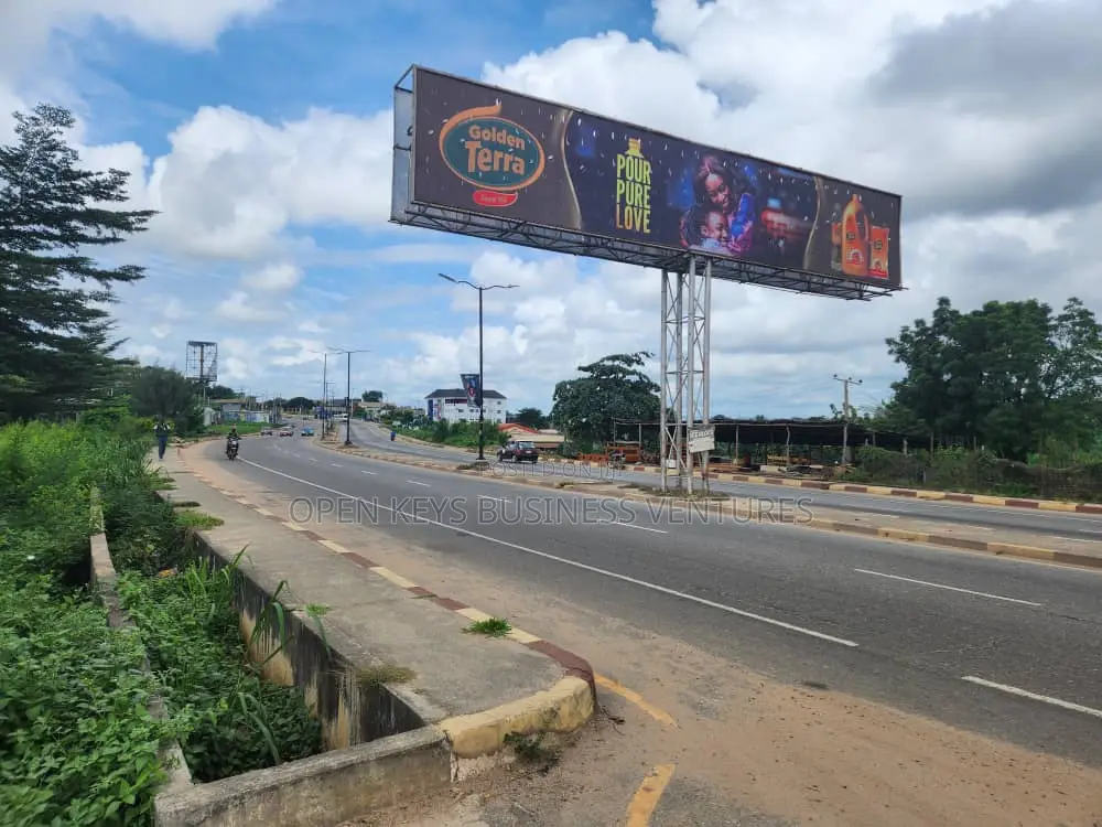 3 Acres of Land in a Strategic Location by Fresh Fm, Ibadan in CHallenge / Ibadan