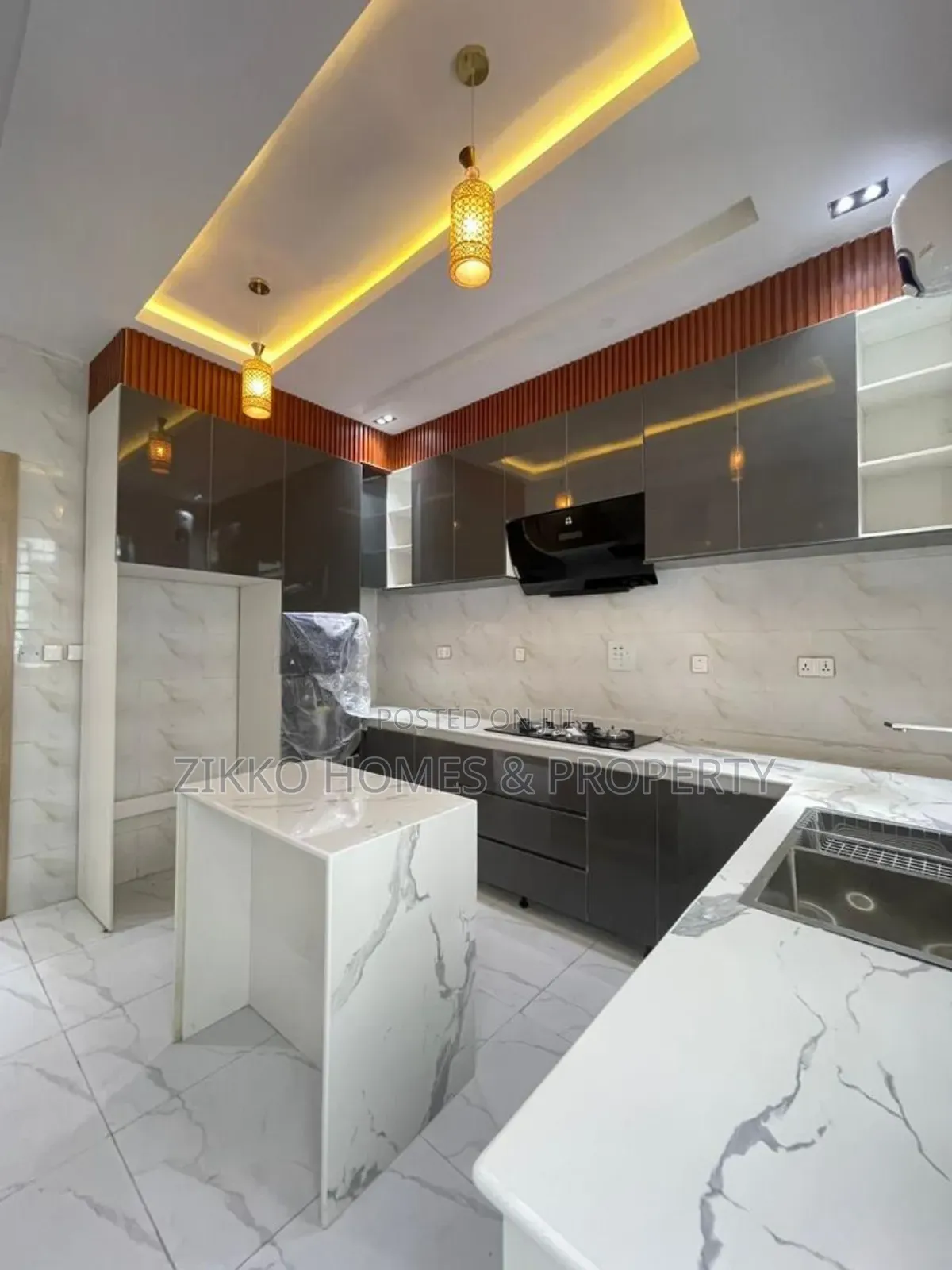 4bdrm Duplex in Ado Ajah, Lekki for sale in Lekki