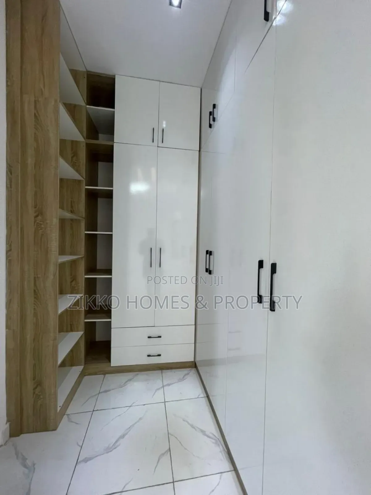 4bdrm Duplex in Ado Ajah, Lekki for sale in Lekki