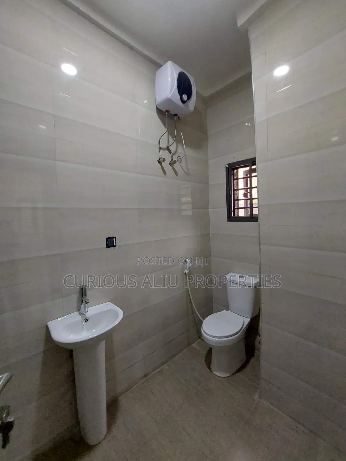3bdrm Block of Flats in Bali Island, Life Camp for sale in Life Camp