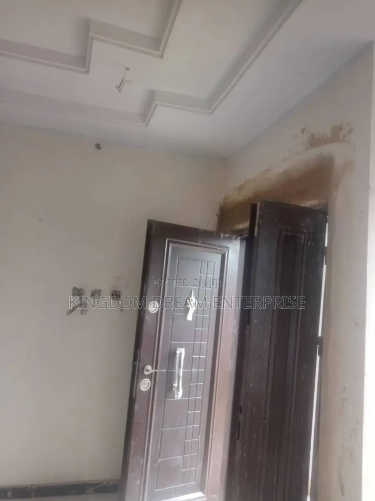 3bdrm Apartment in Ikeja Gra Lagos for rent in Ikeja GRA