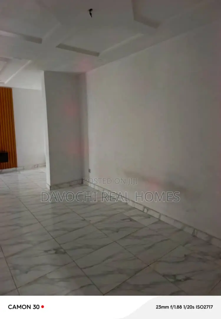 2bdrm Apartment in Orchid Road, Lekki Phase 2 for rent in Lekki Phase 2