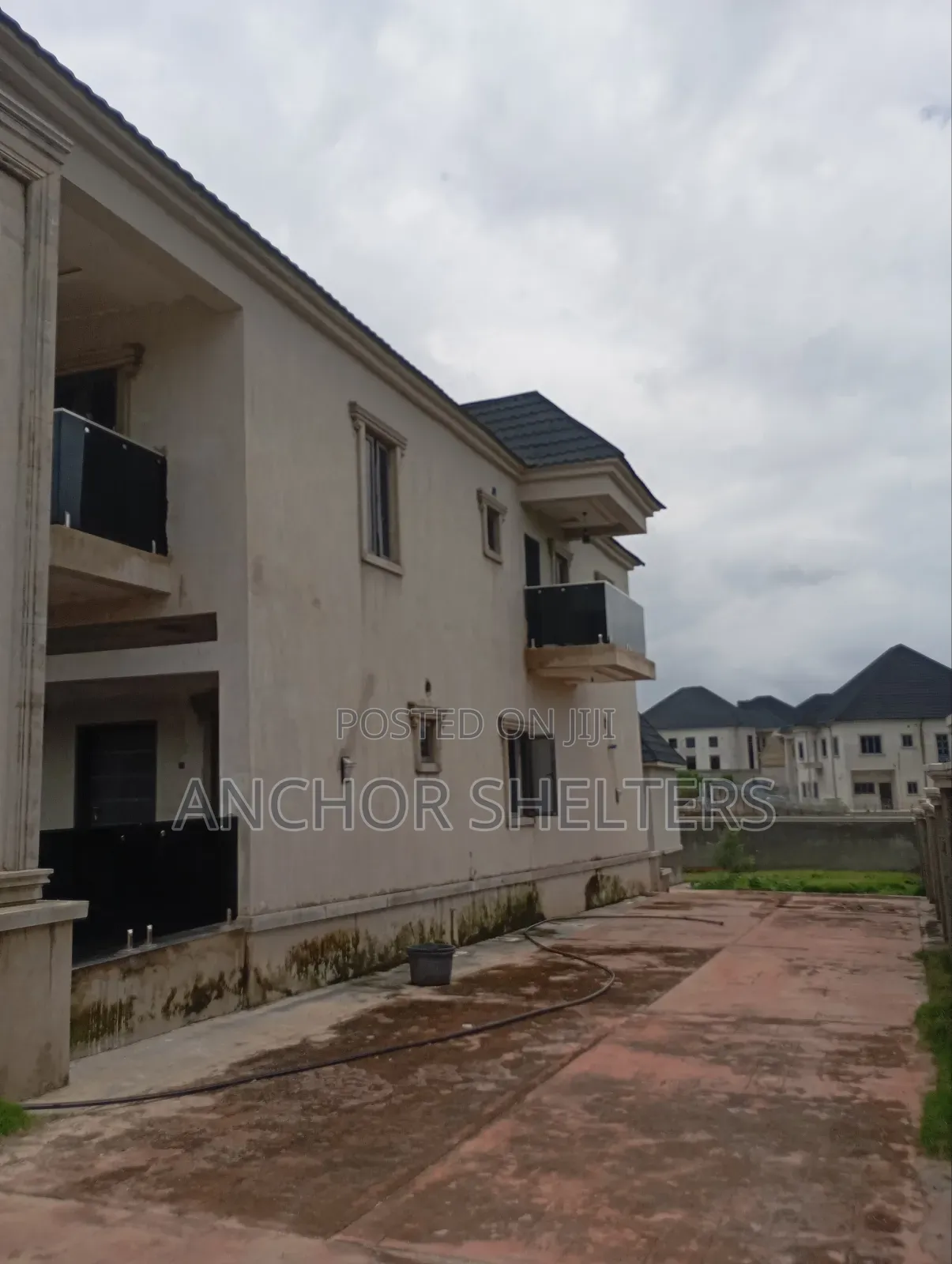 4bdrm Duplex in Seaman Metropolis, Lugbe District for sale in Lugbe District