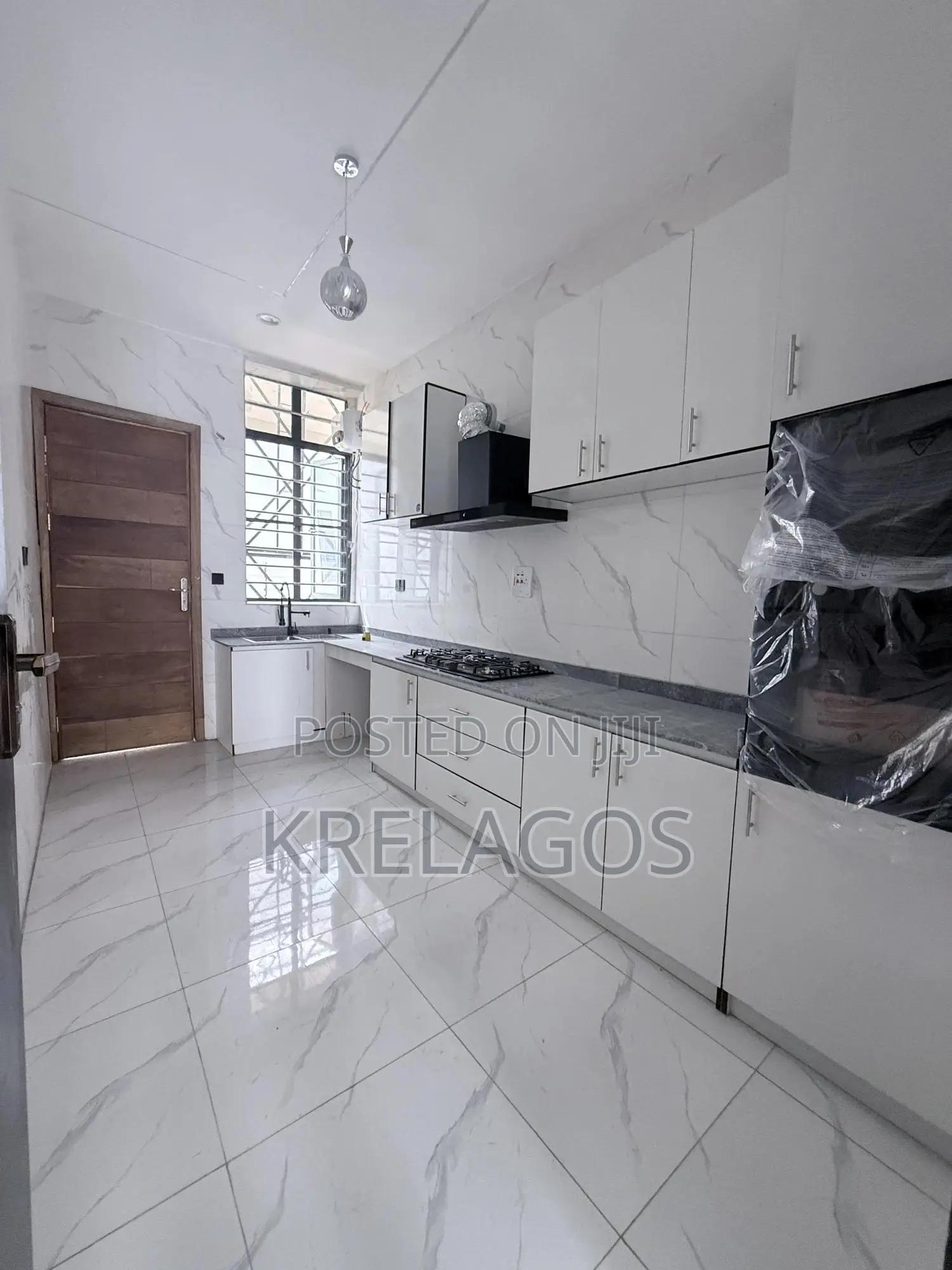 3bdrm Duplex in Ikota for sale in Ikota