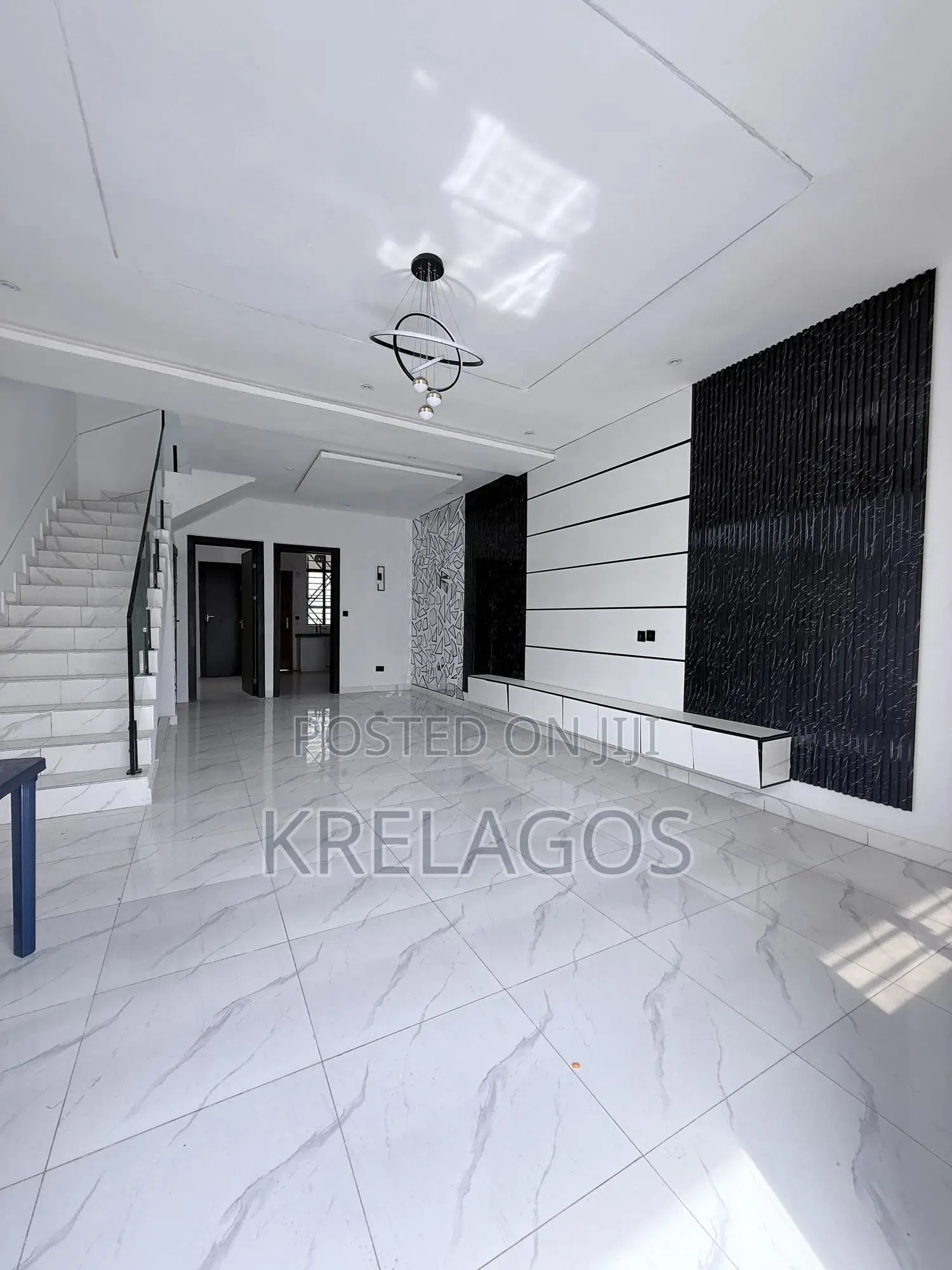 3bdrm Duplex in Ikota for sale in Ikota