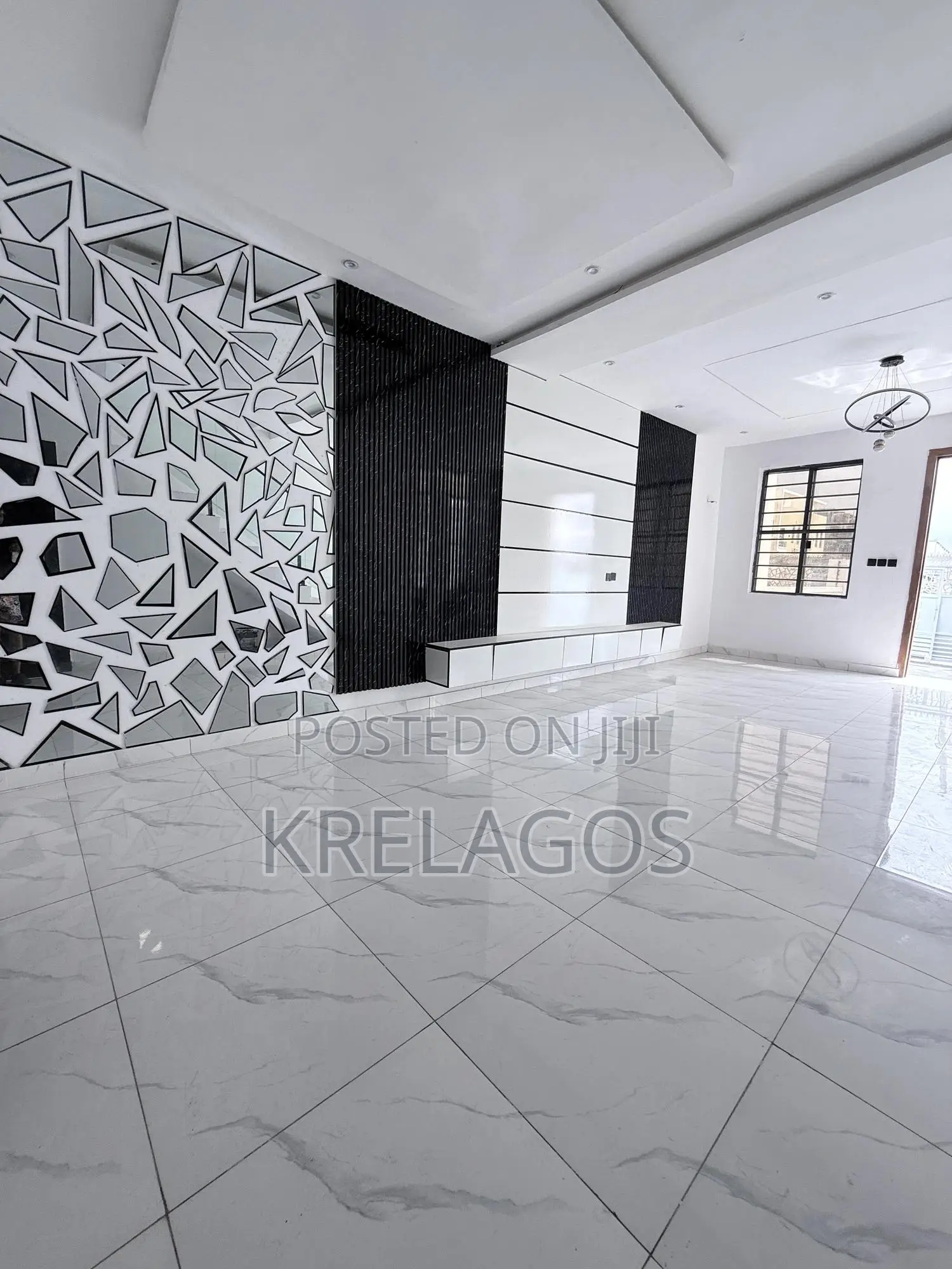 3bdrm Duplex in Ikota for sale in Ikota