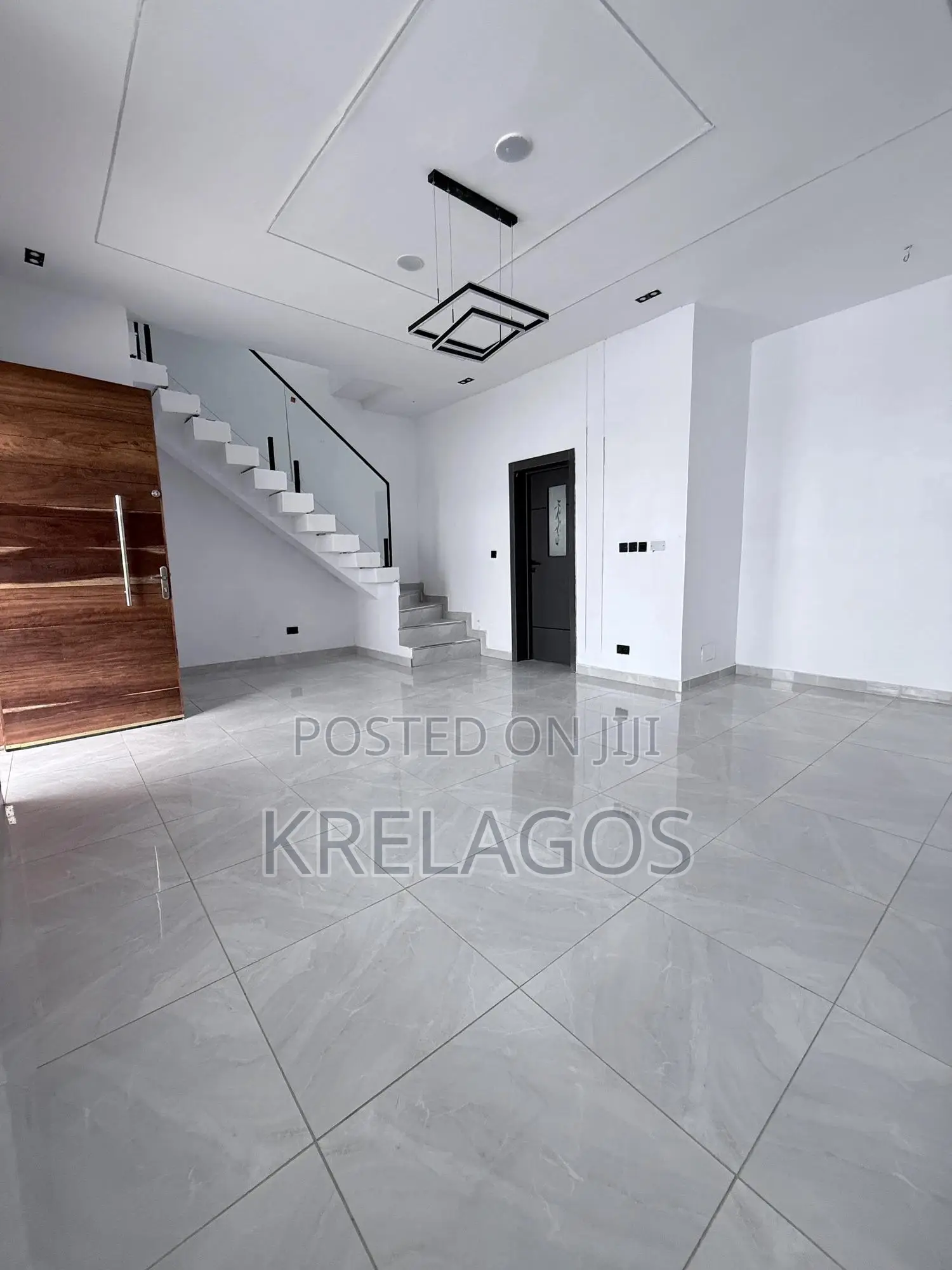 3bdrm Duplex in Ikota for sale in Ikota