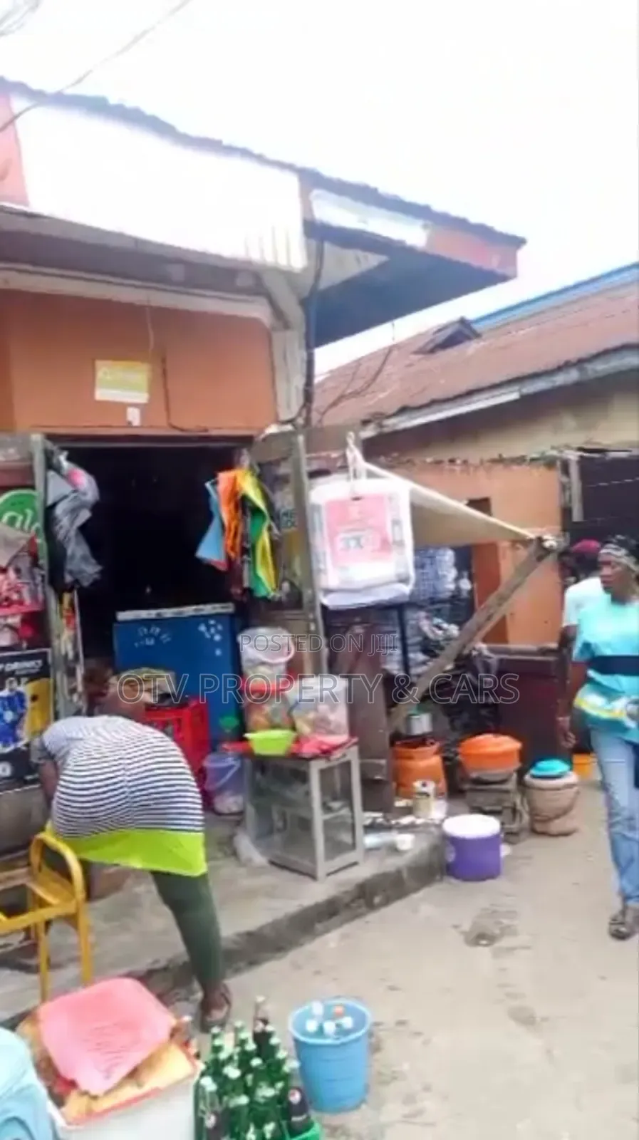 12bdrm Bungalow in Sabo / Yaba for sale in Sabo / Yaba