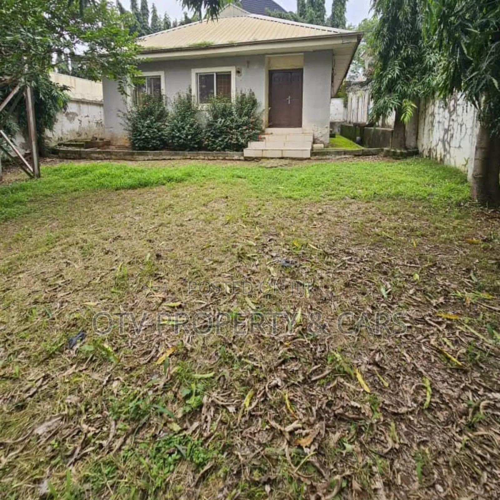 10bdrm Bungalow in Maitama for sale in Maitama