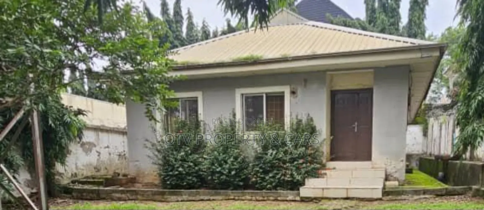 10bdrm Bungalow in Maitama for sale in Maitama