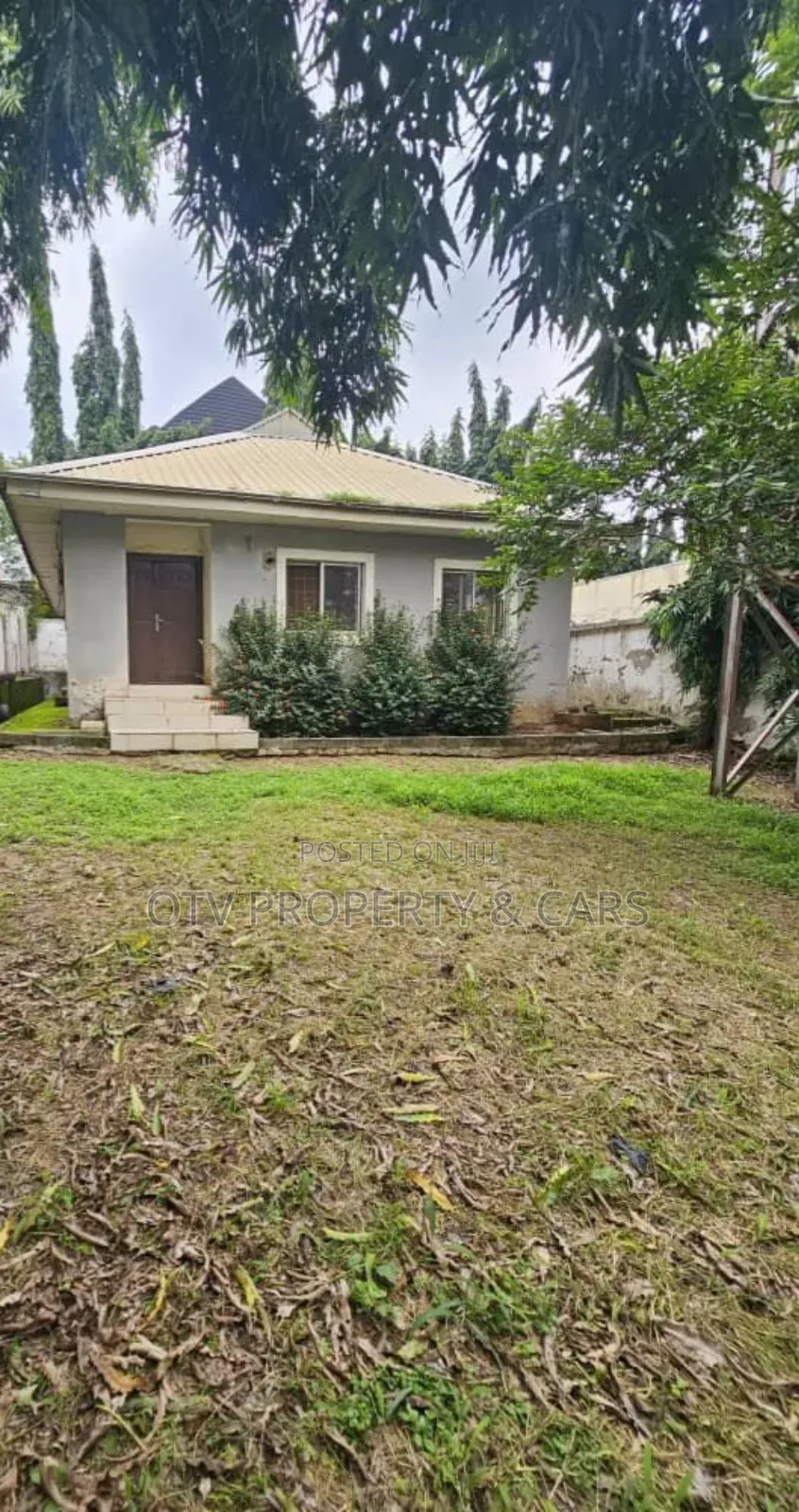 10bdrm Bungalow in Maitama for sale in Maitama