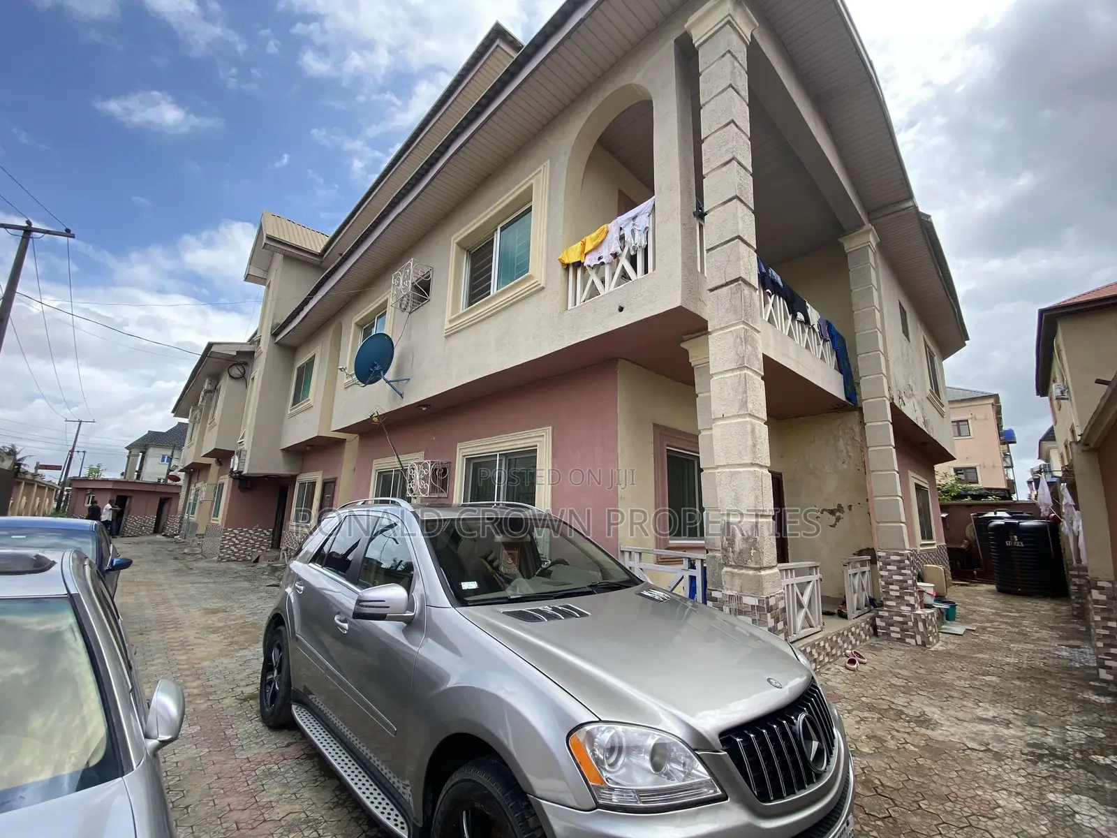 3bdrm Block of Flats in Ago Palace for sale in Ago Palace