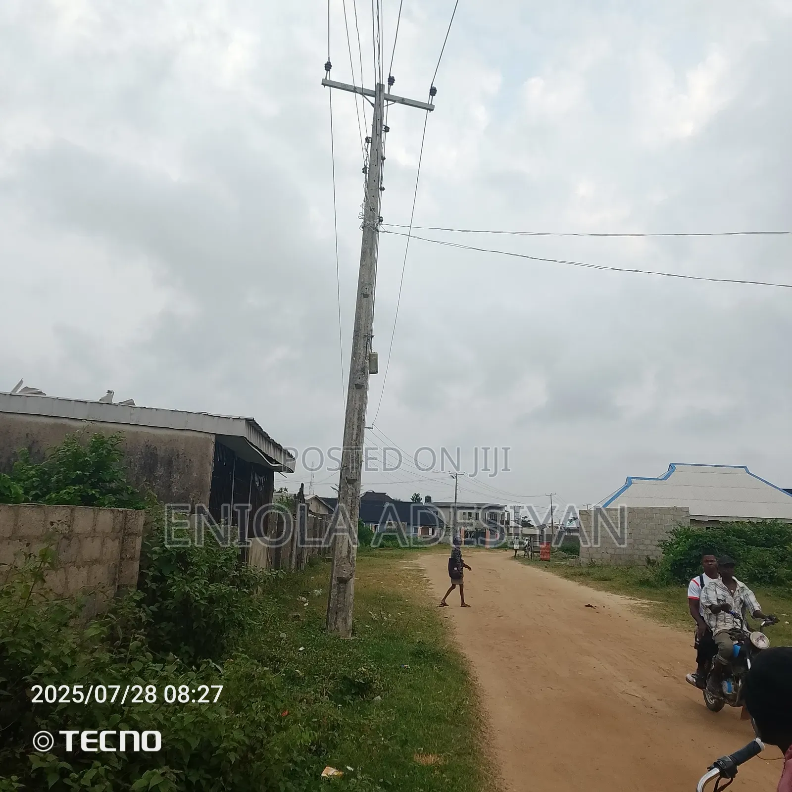 8bdrm Block of Flats in Ajabo Estate, Igbogbo for sale in Igbogbo