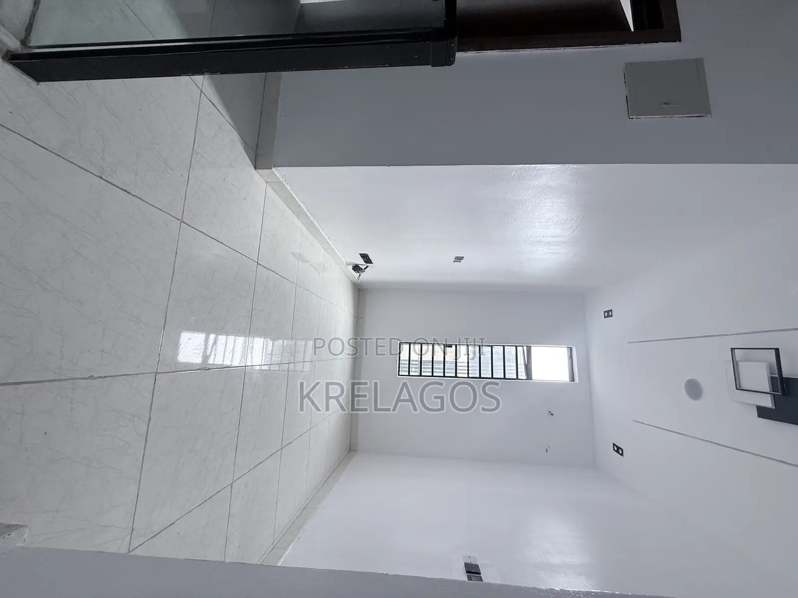 4bdrm Duplex in Ikota for sale in Ikota