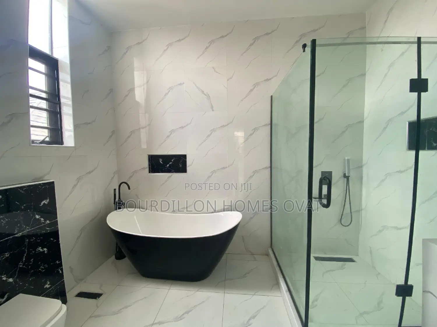 5bdrm Duplex in Chevron Lekki Lagos for sale in Chevron