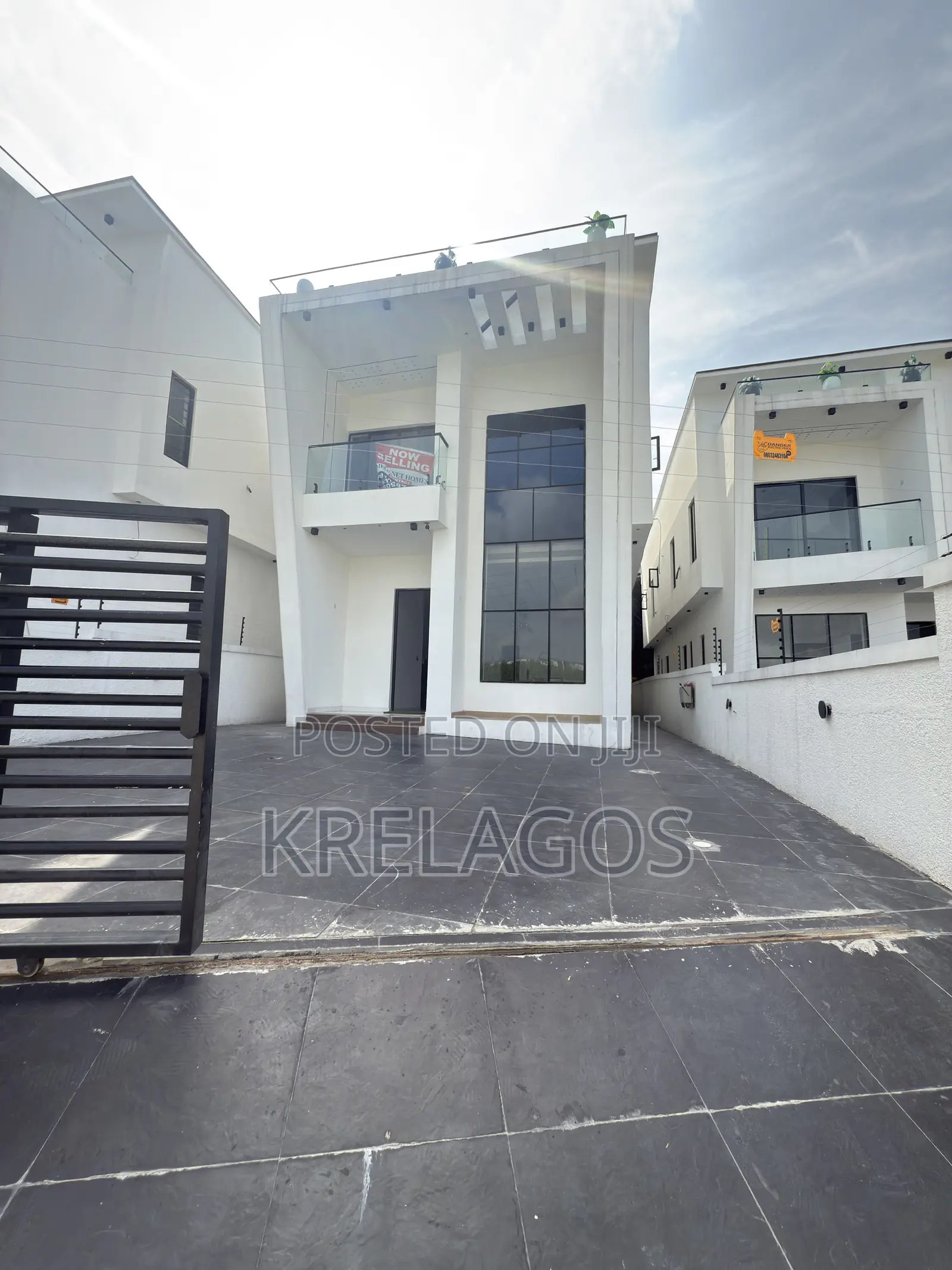 5bdrm Duplex in Ado / Ajah for sale in Ado / Ajah