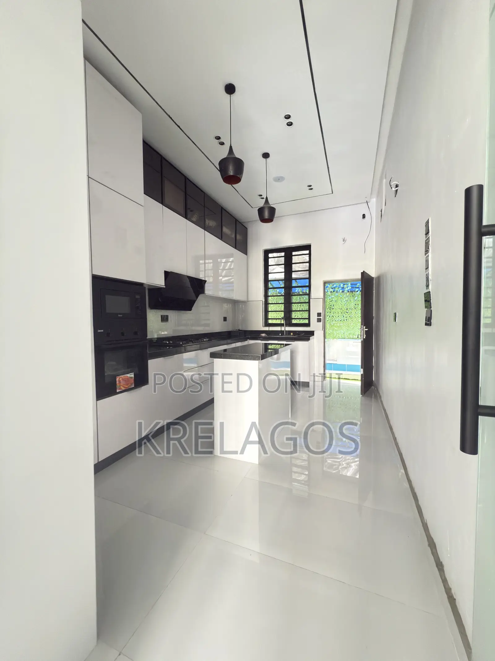 5bdrm Duplex in Ado / Ajah for sale in Ado / Ajah