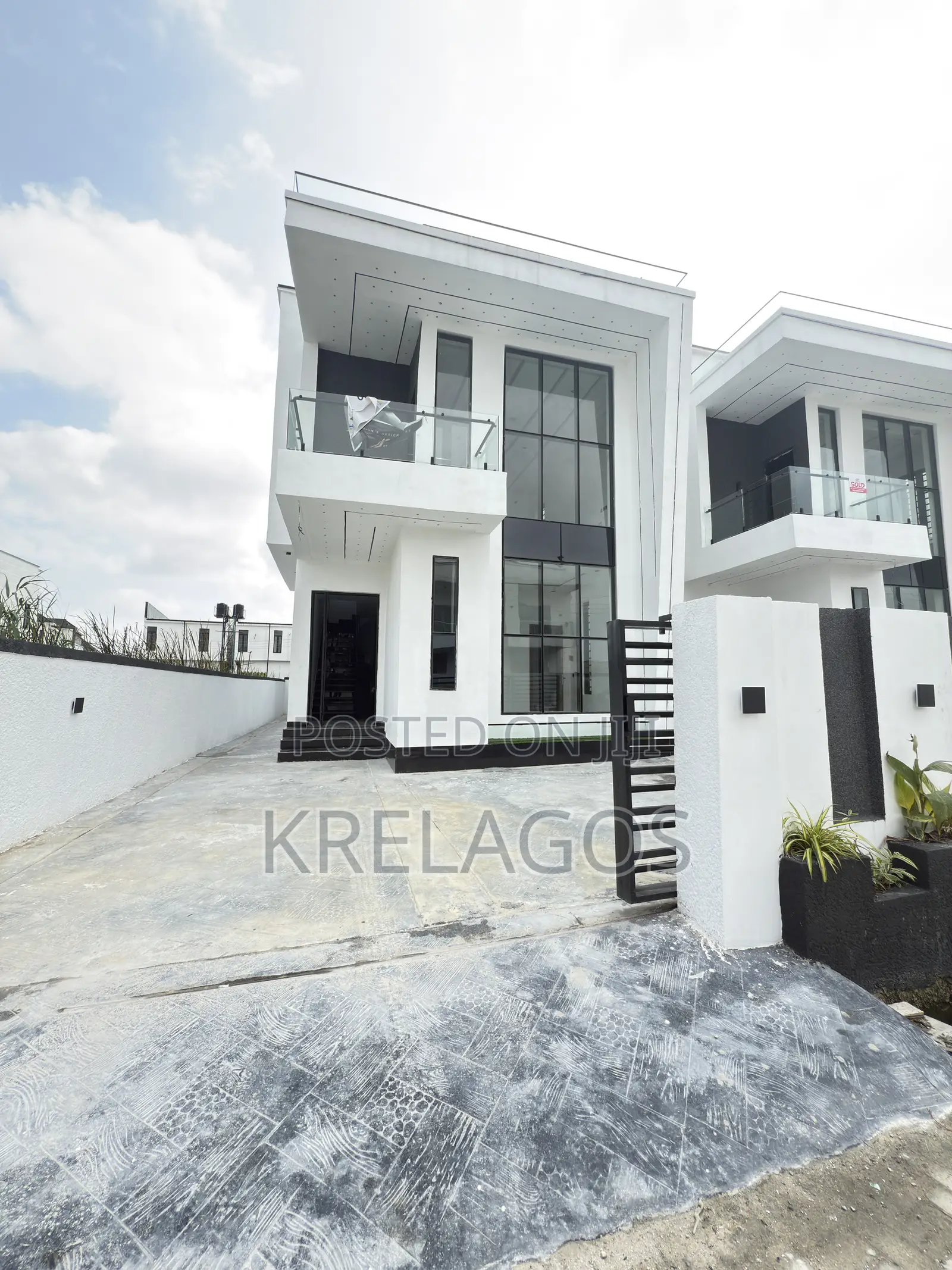 4bdrm Duplex in Ado / Ajah for sale in Ado / Ajah