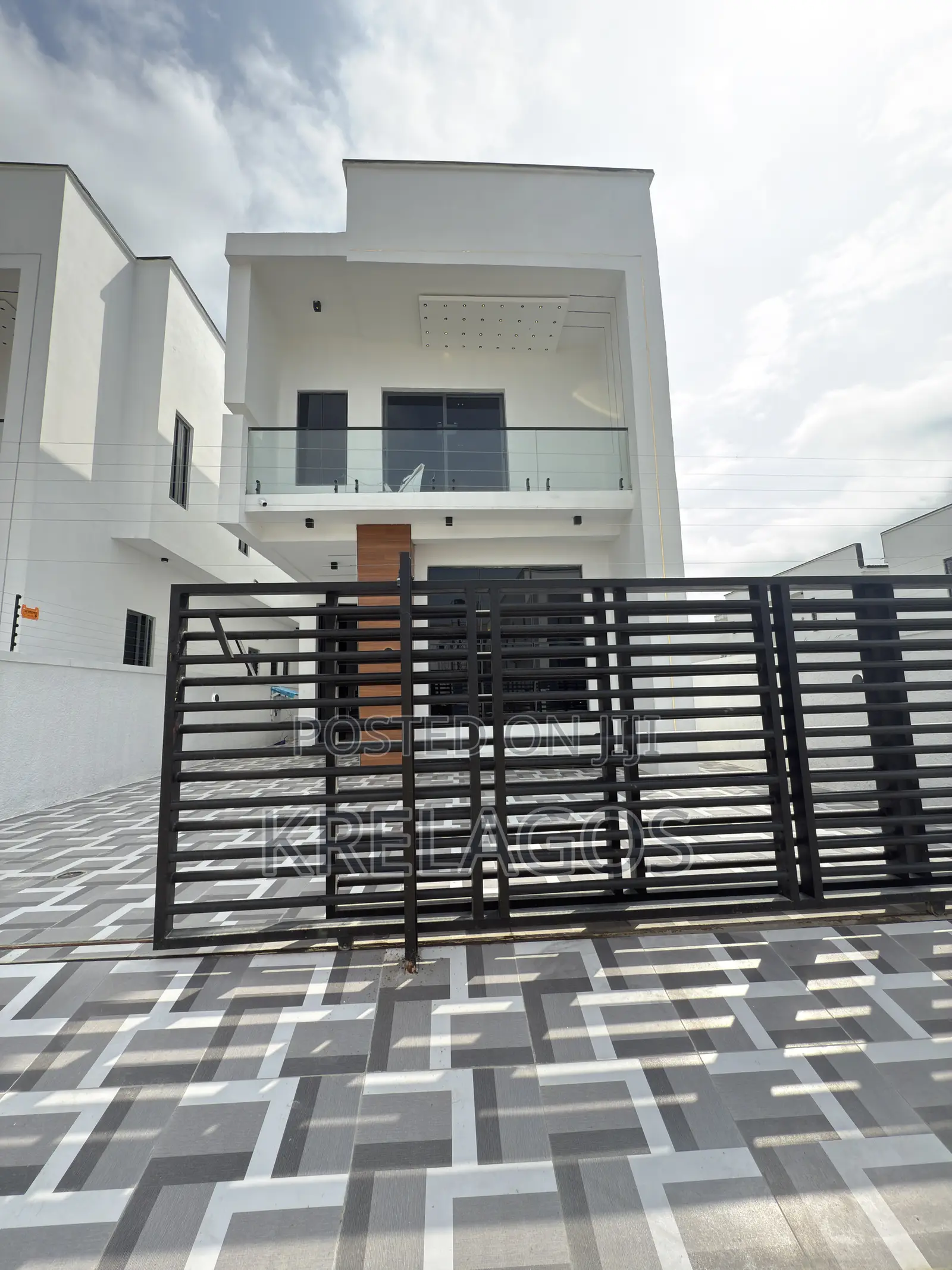 4bdrm Duplex in Ado / Ajah for sale in Ado / Ajah
