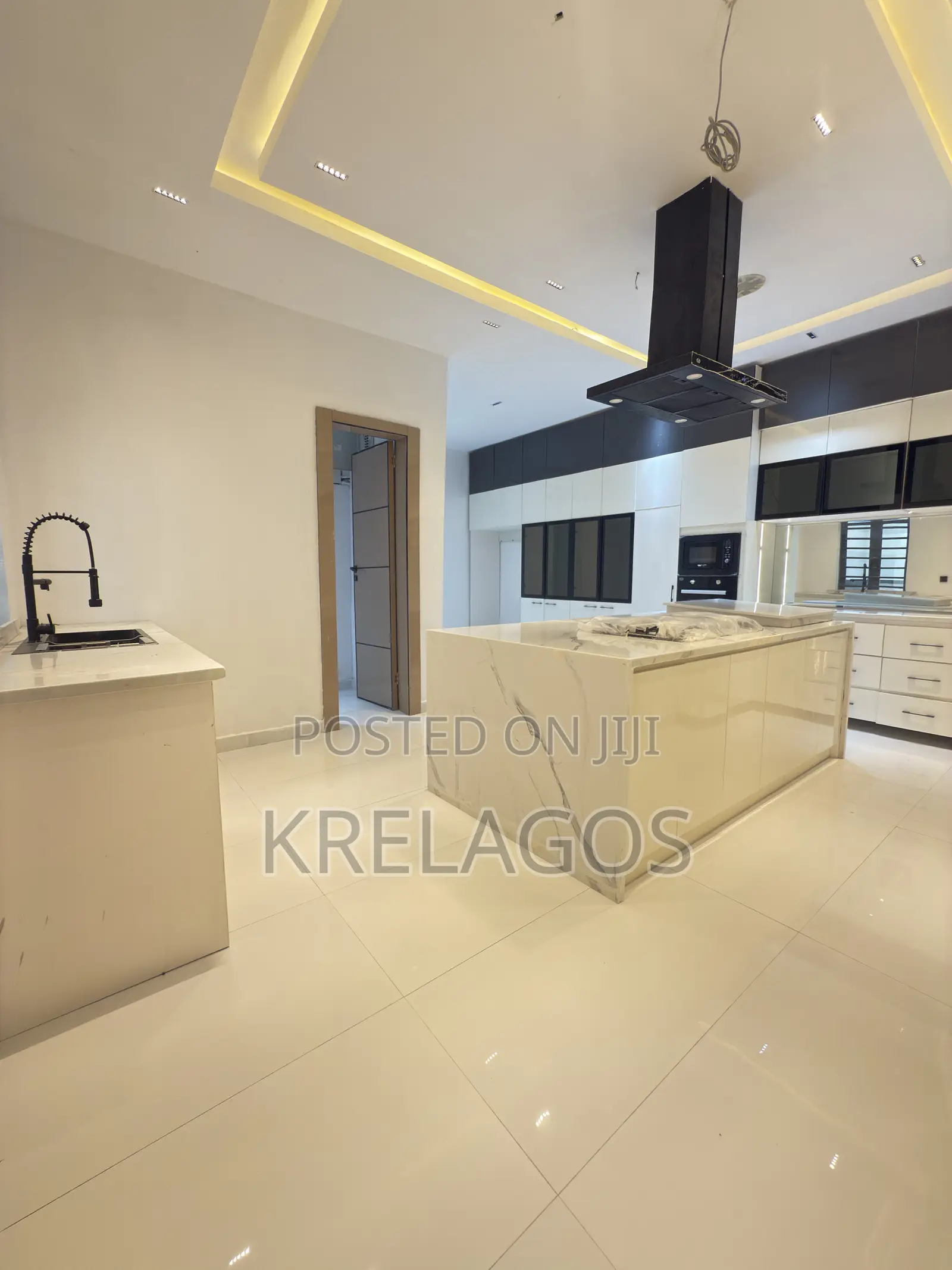 5bdrm Duplex in Ado / Ajah for sale in Ado / Ajah