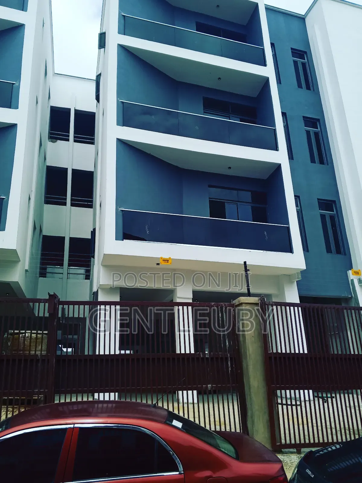 2bdrm Apartment in Crystal Apartment, Lekki Phase 2 for sale in Lekki Phase 2