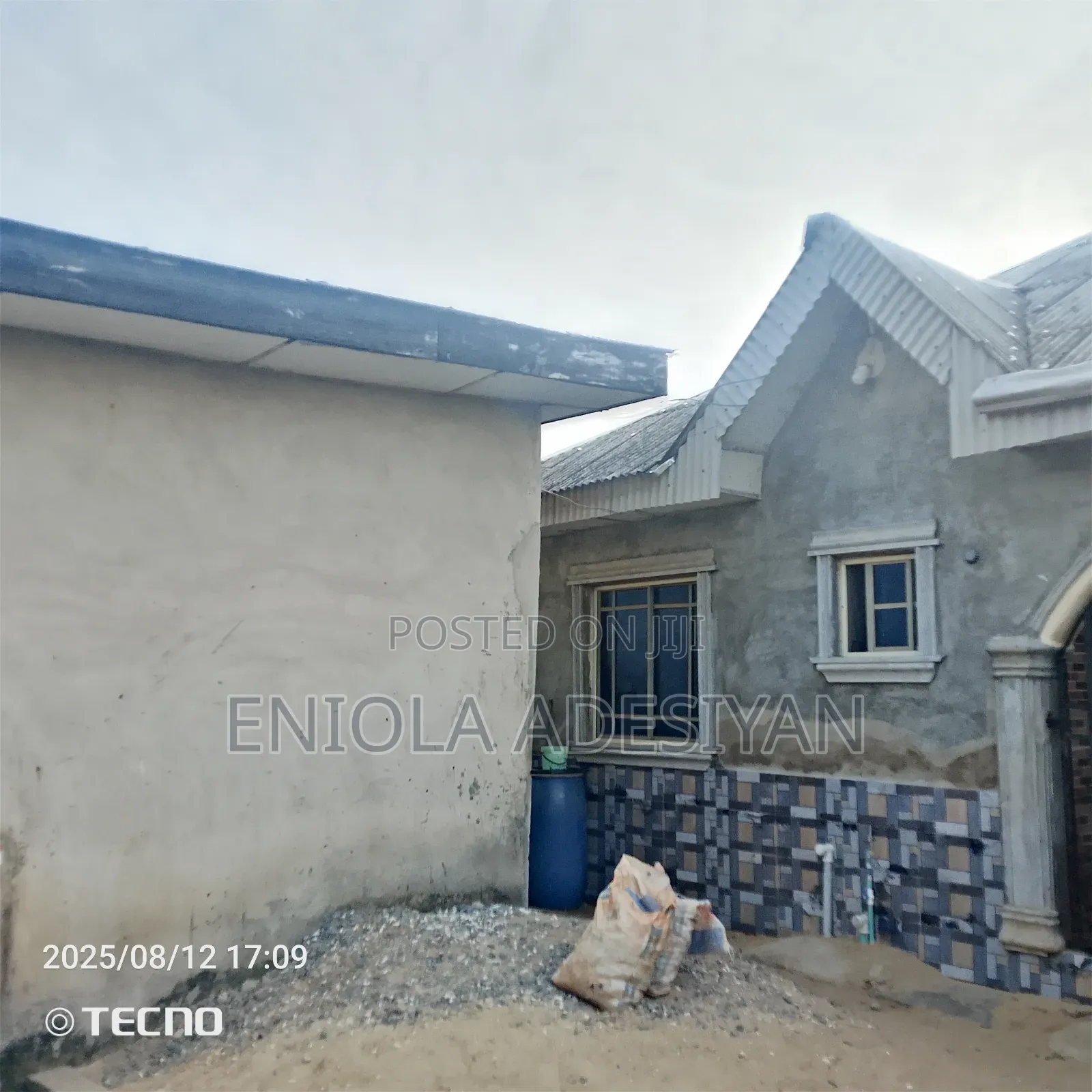 2bdrm Block of Flats in Bomode Oku Dangote, Igbogbo for rent in Igbogbo