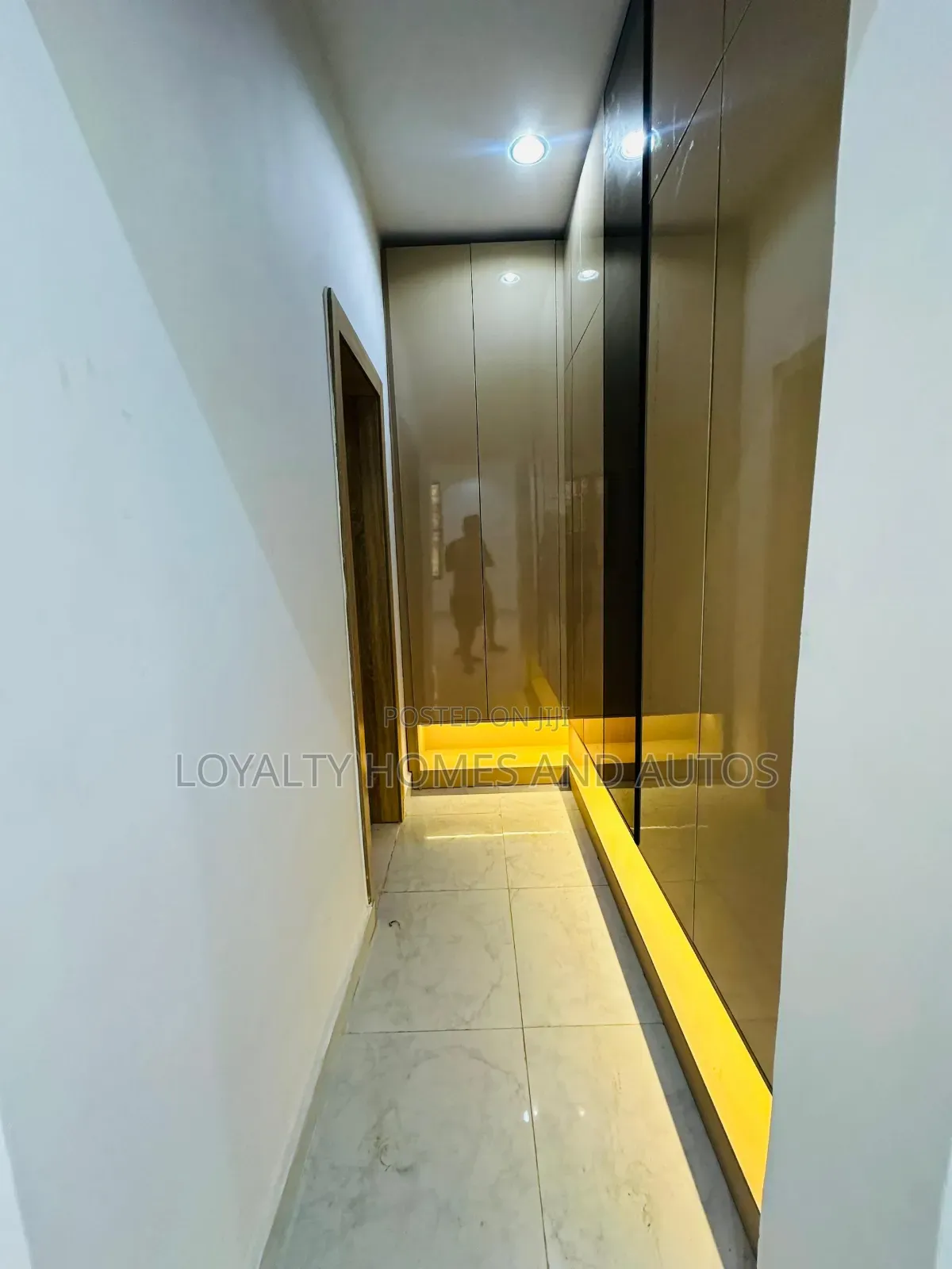4bdrm Duplex in Omole Phase 1 Ikeja for sale in Ikeja
