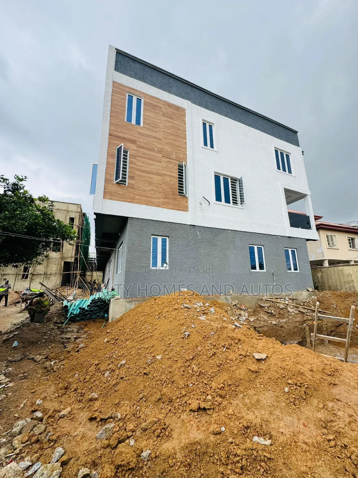 4bdrm Townhouse/Terrace in Adeniyi Jones Ikeja for sale in Ikeja