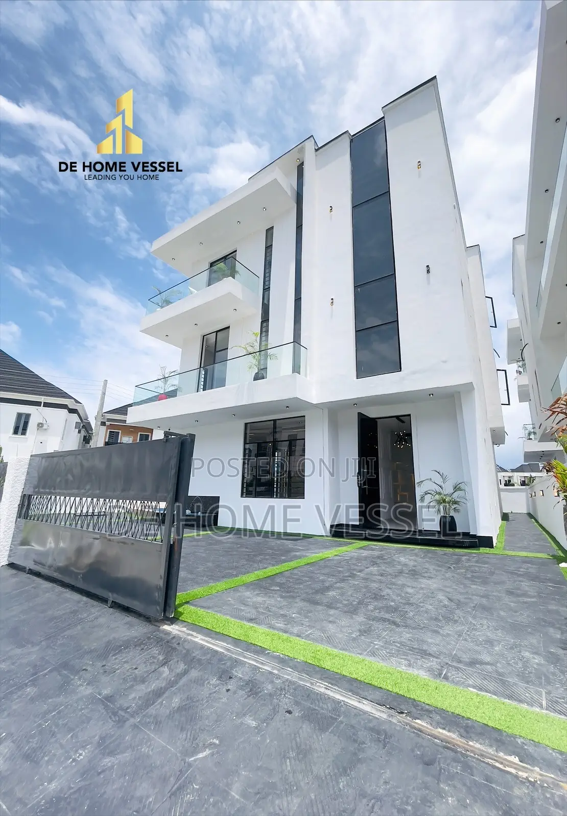5bdrm Duplex in Lekki for sale in Lekki