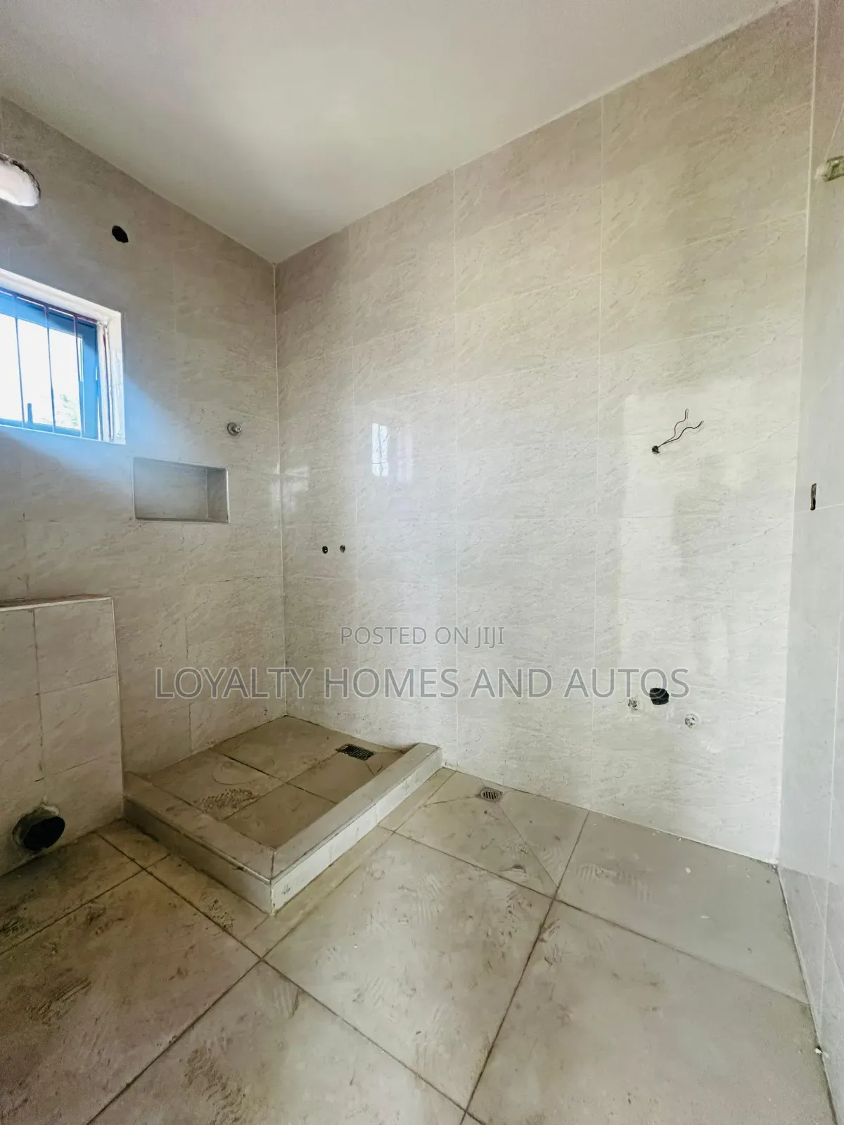 4bdrm Duplex in Obanikoro for sale in Obanikoro