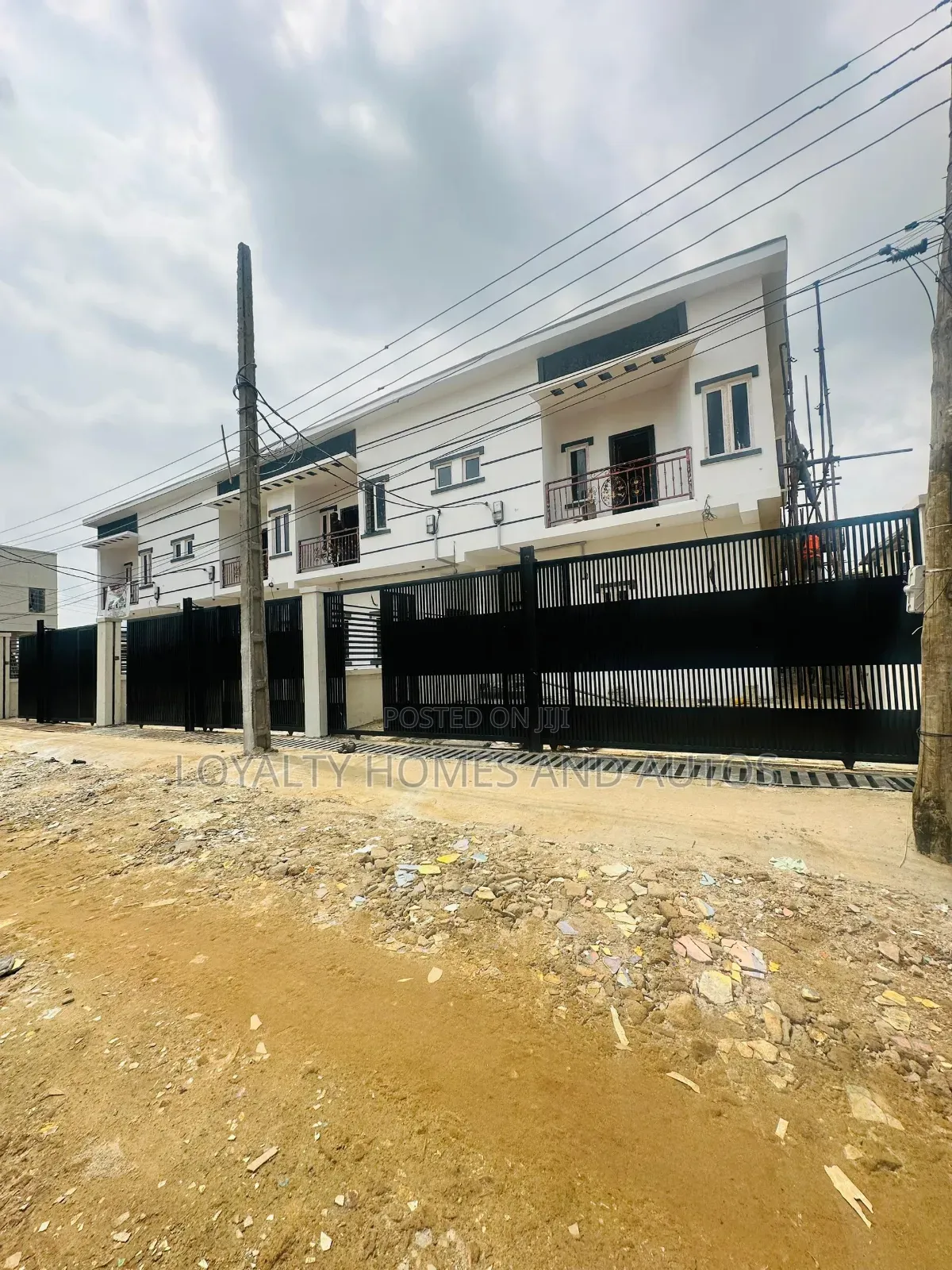 4bdrm Duplex in Gbagada Lagos for sale in Gbagada