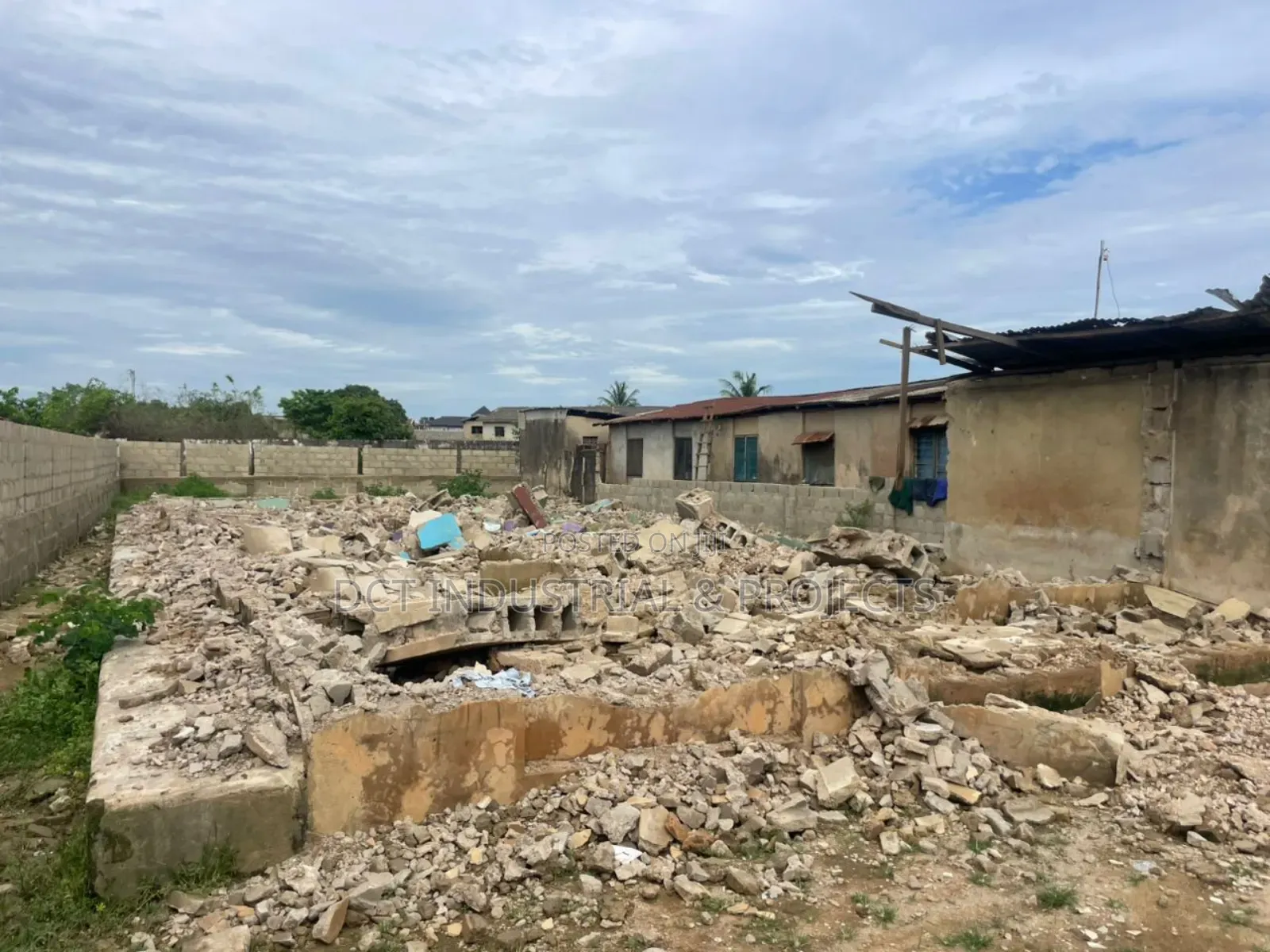 25ft by 125ft Half Plot of Land at Off Toyin Iju Ishaga Lagos in Alagbado