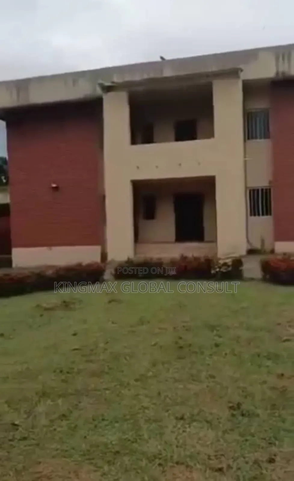 _Old Aso Drive Duplex for Sale_* *Land Size*: 2,315.78 SQMTS in Asokoro