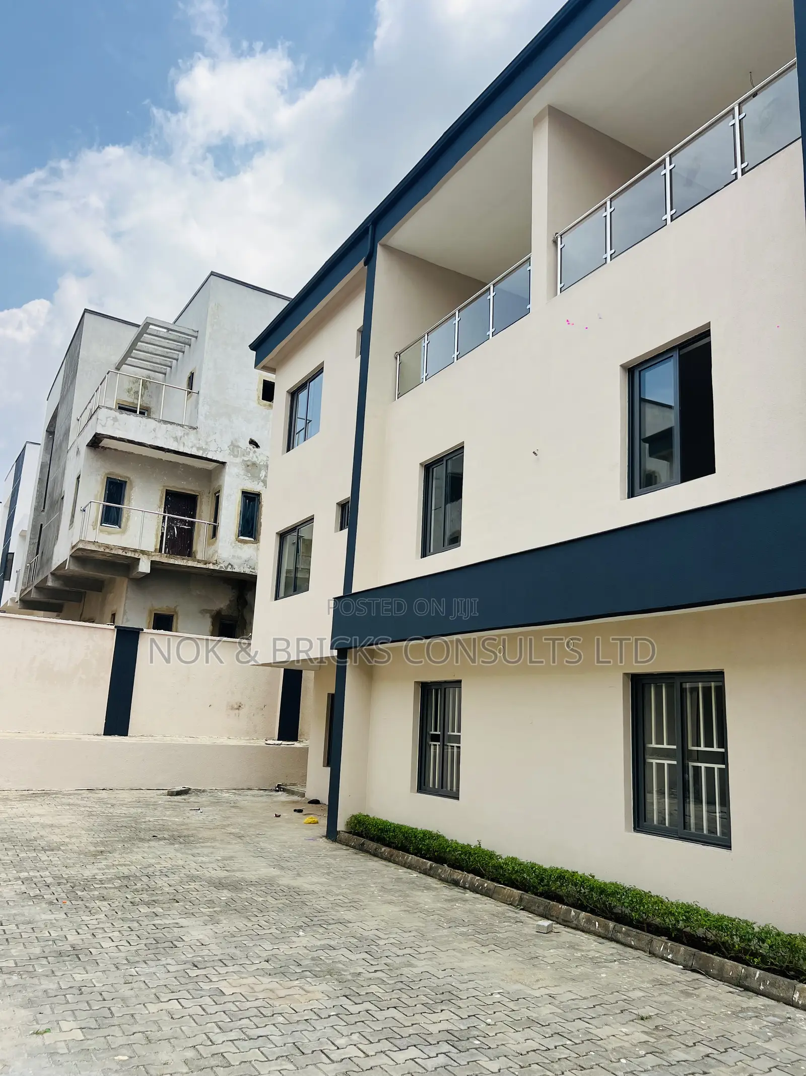 5bdrm Duplex in Bul Luxury Homes, Mabushi for sale in Mabushi