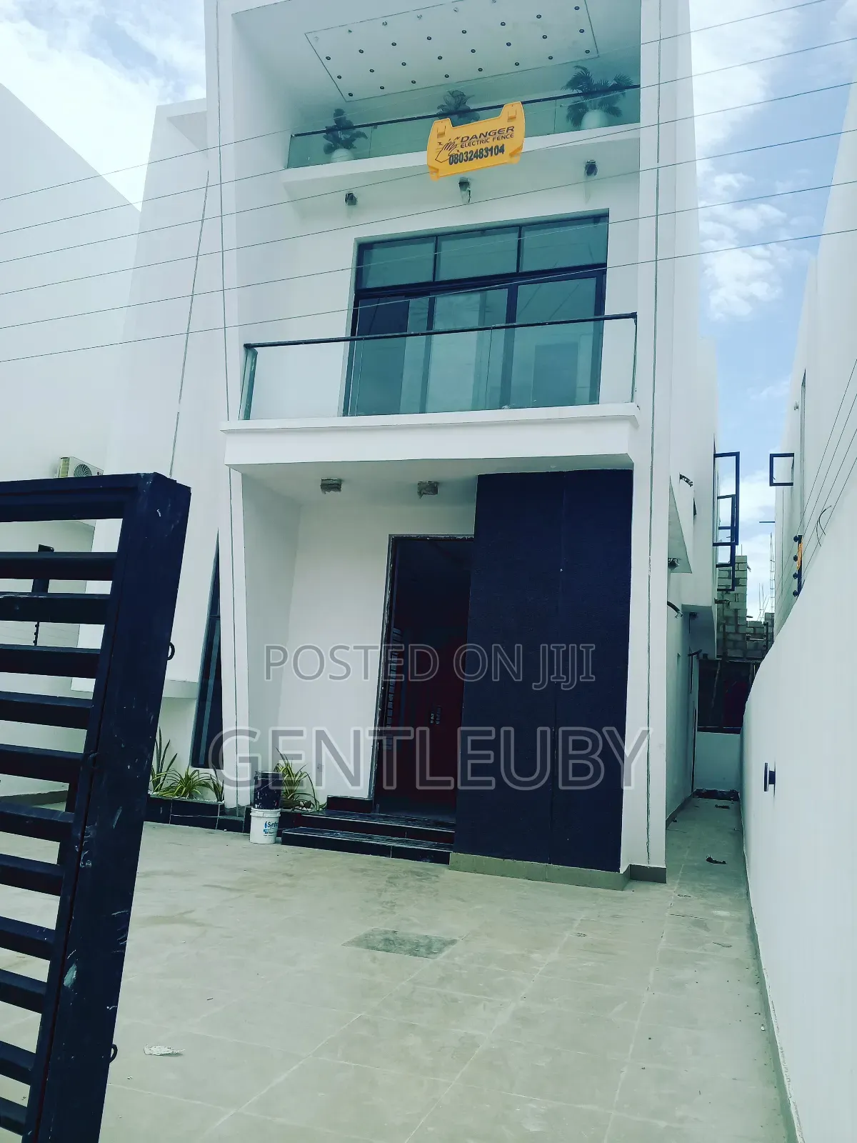 4bdrm Duplex in Dpk Estate, Lekki Phase 2 for sale in Lekki Phase 2