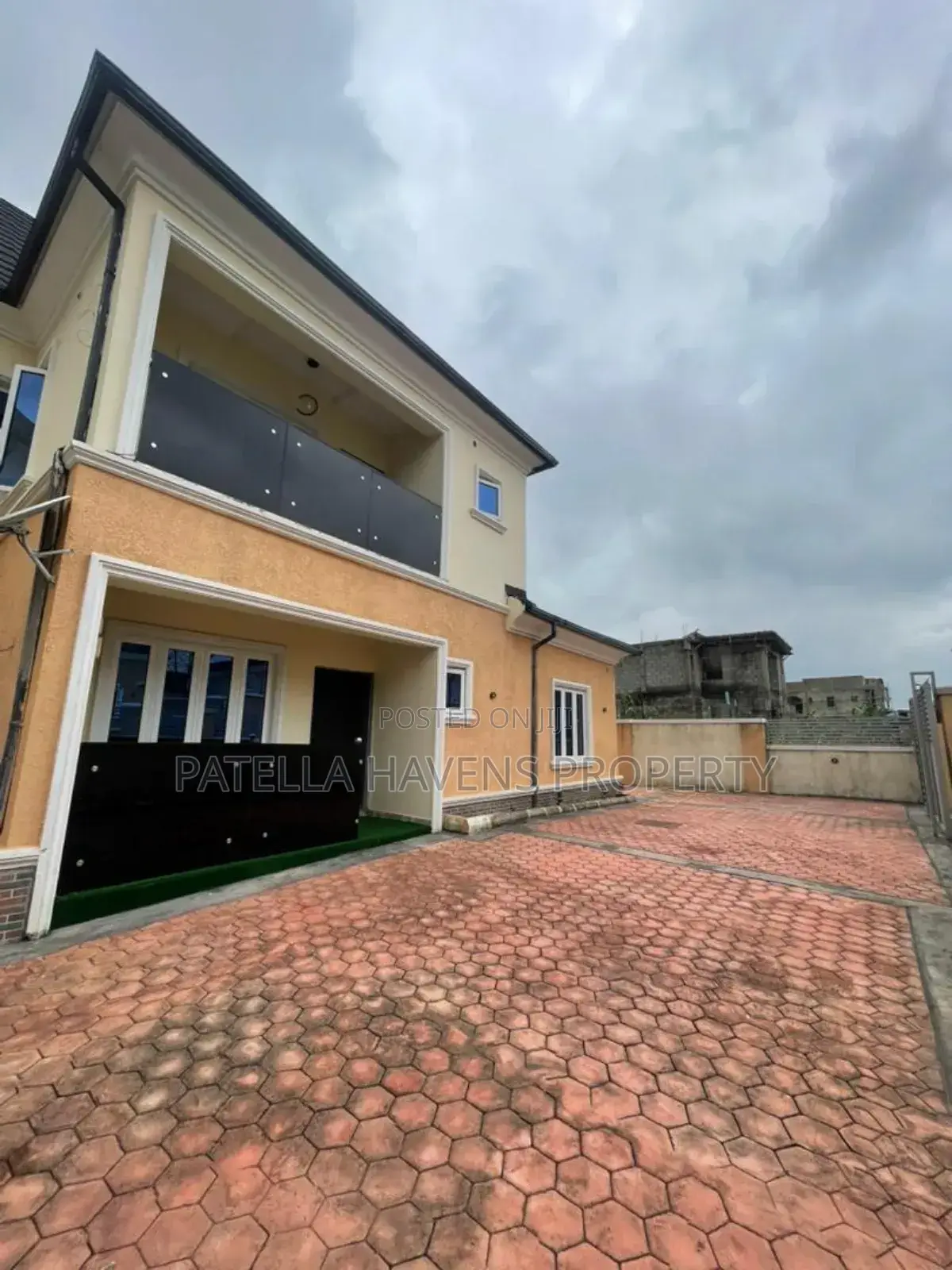 Furnished 4bdrm Duplex in Lugbe District for sale in Lugbe District