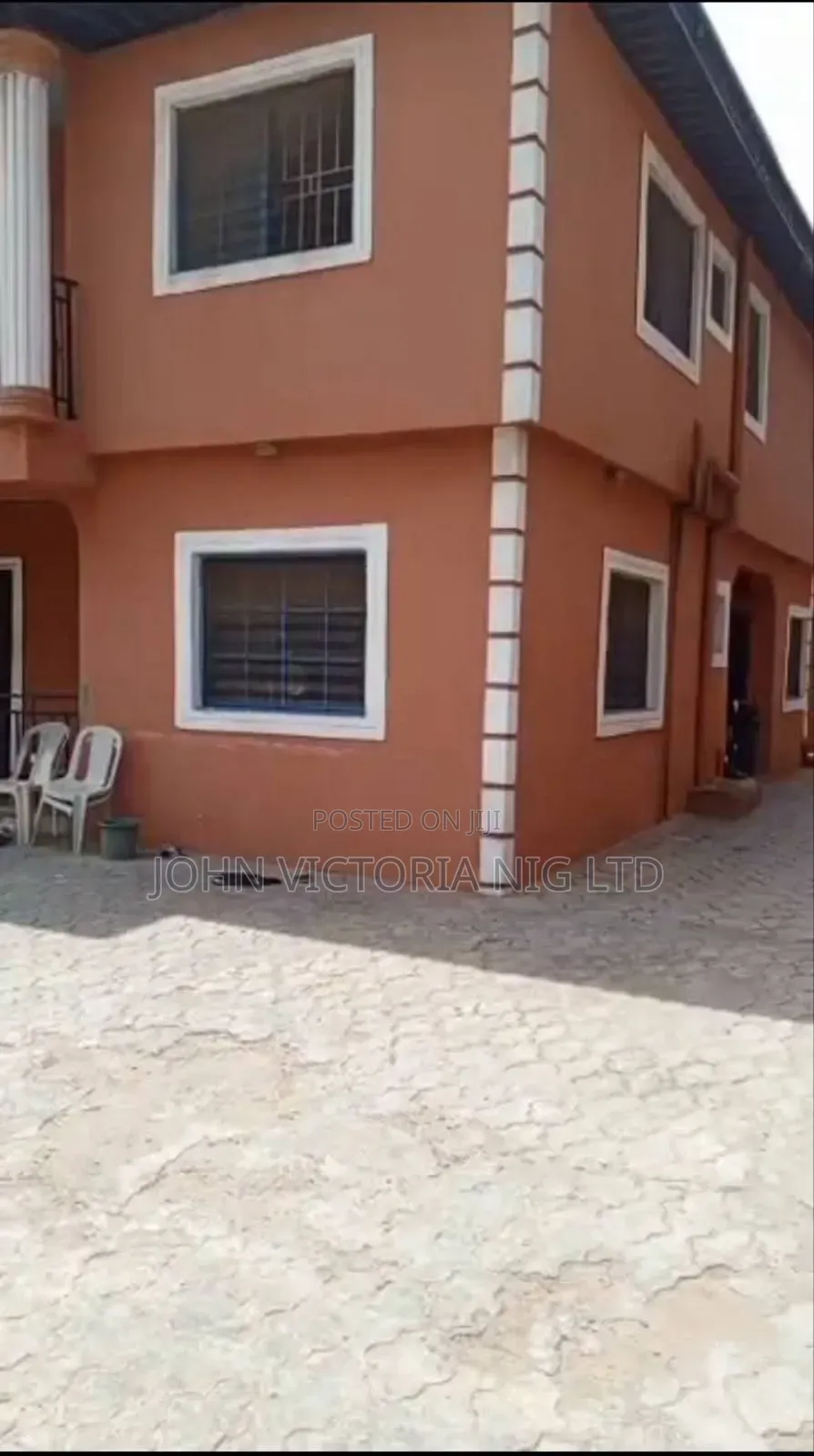 12bdrm Block of Flats in Tired Street Igondu, Ikotun/Igando for sale in Ikotun/Igando
