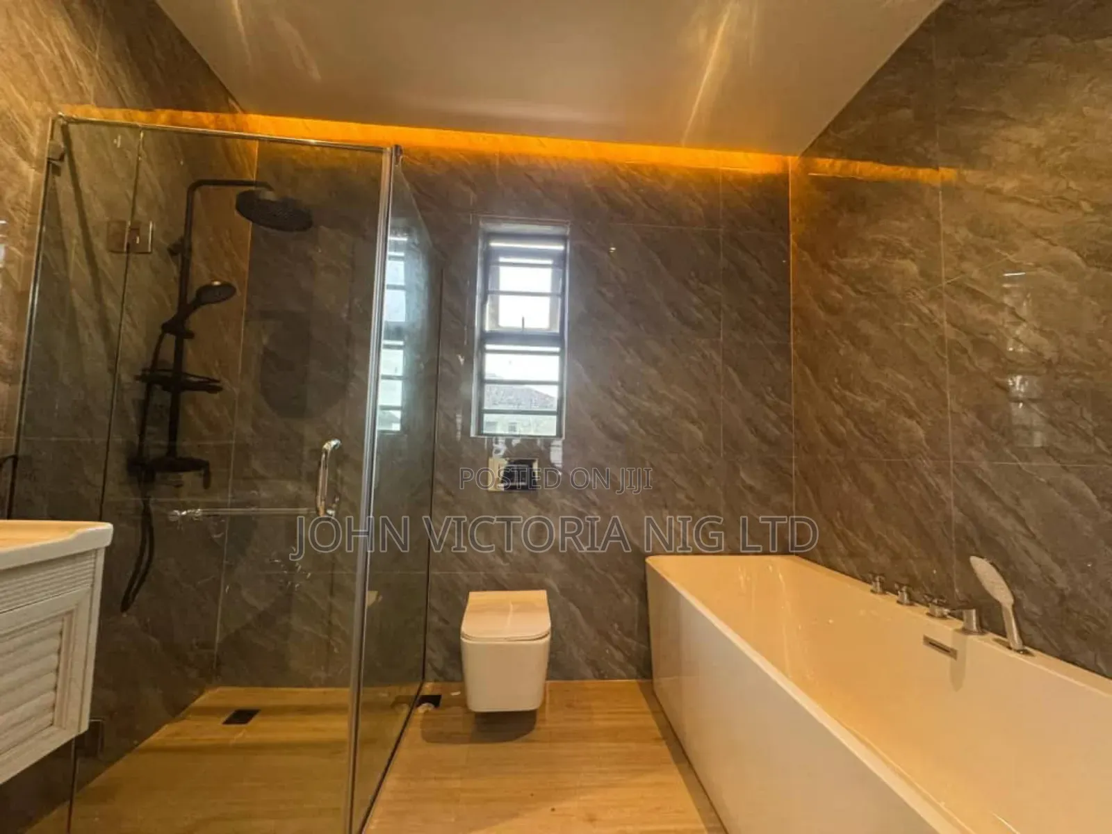 Furnished 5bdrm Duplex in Millennium Estate, Millenuim/UPS for sale in Millenuim/UPS
